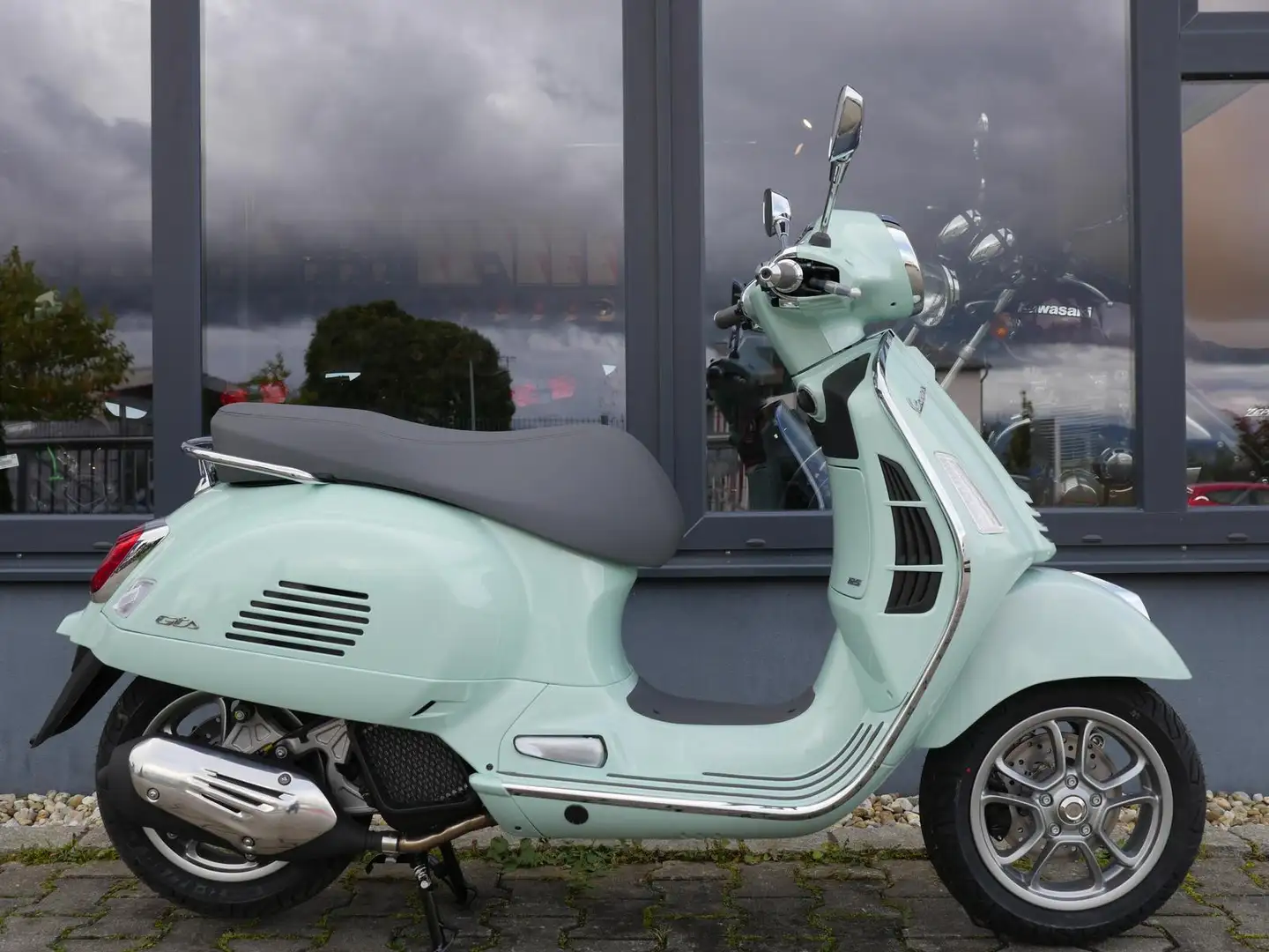 Vespa GTS 125 - mehrere Farben - Lager - 2024/2025 - 2