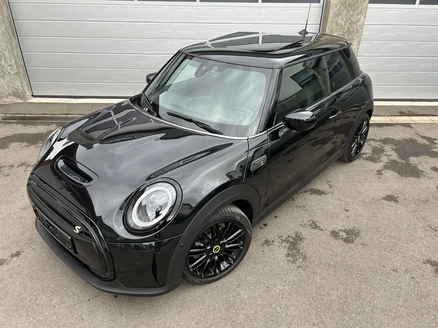 MINI Cooper SE "YOURS"Panoramadach Leder HUD HiFi H&K Schwarz - 2