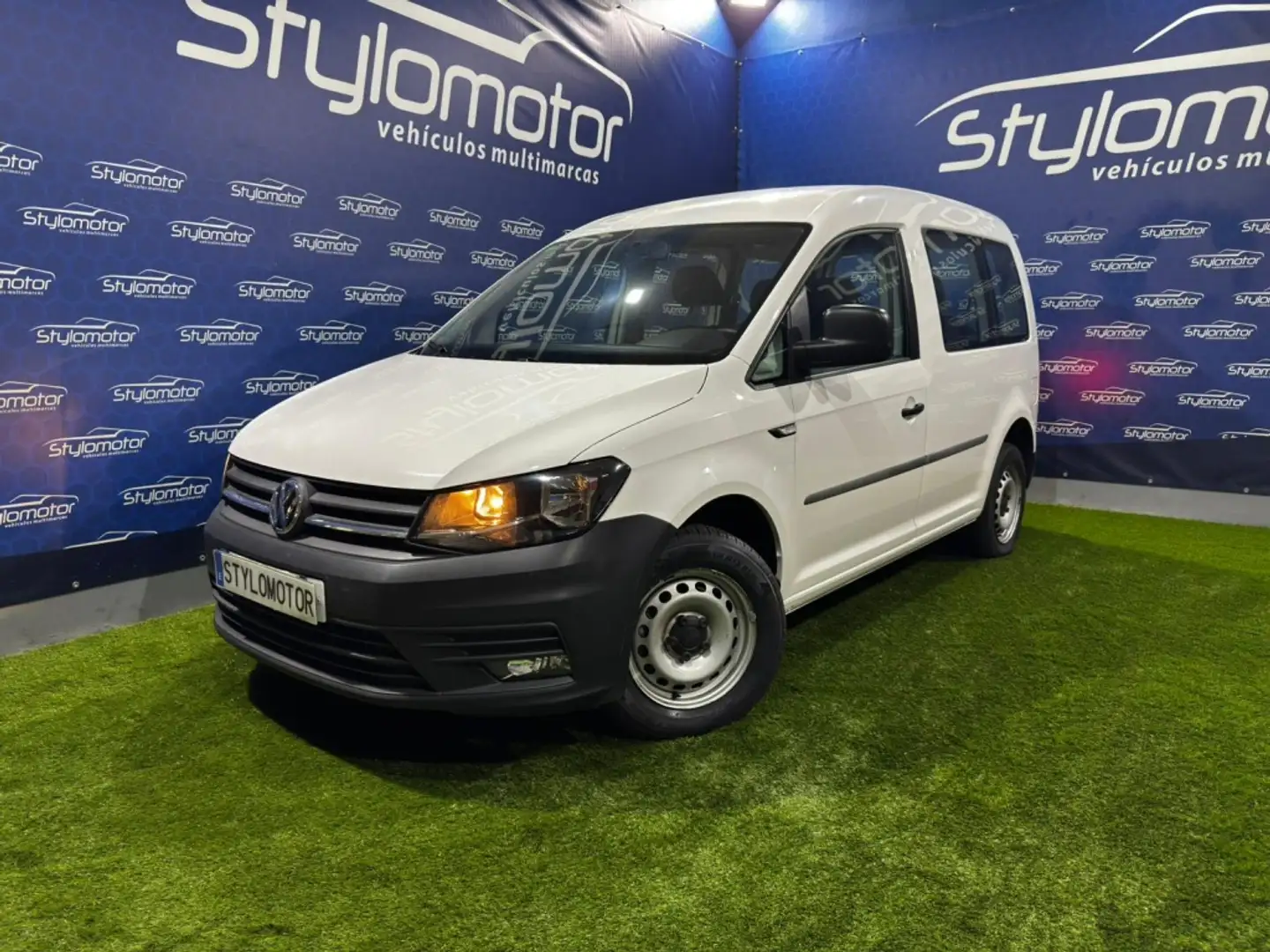 Volkswagen Caddy Familiar Manual de 5 Puertas - 1