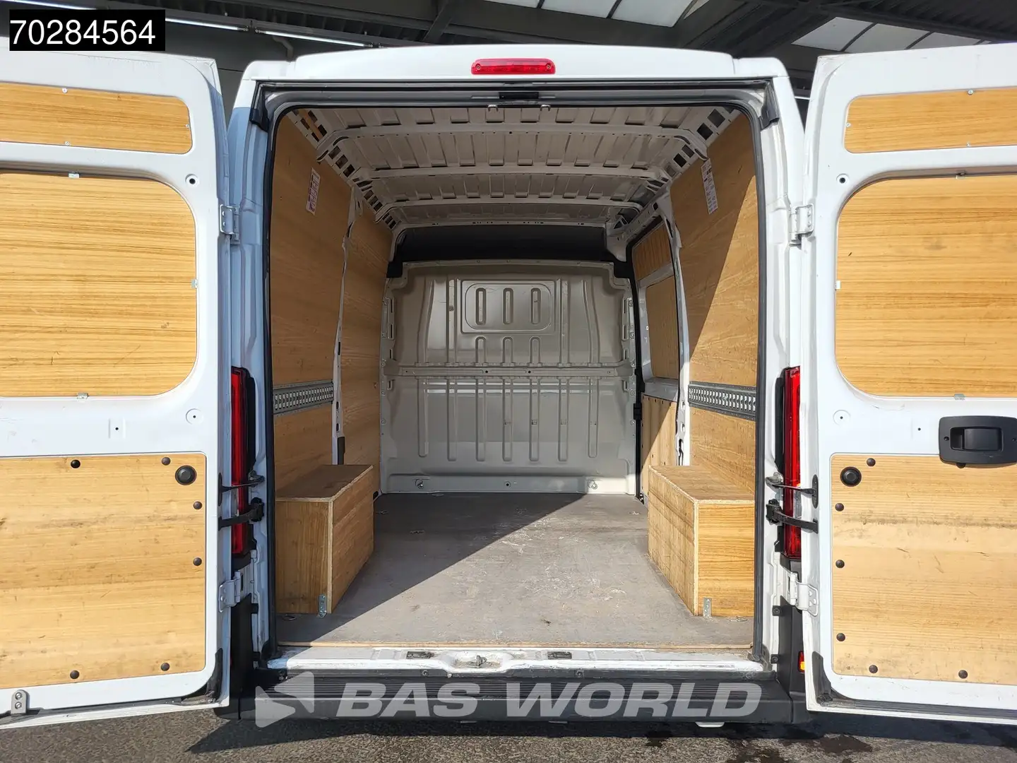 Opel Movano 120PK 10m3 Airco Cruise control Wit - 2