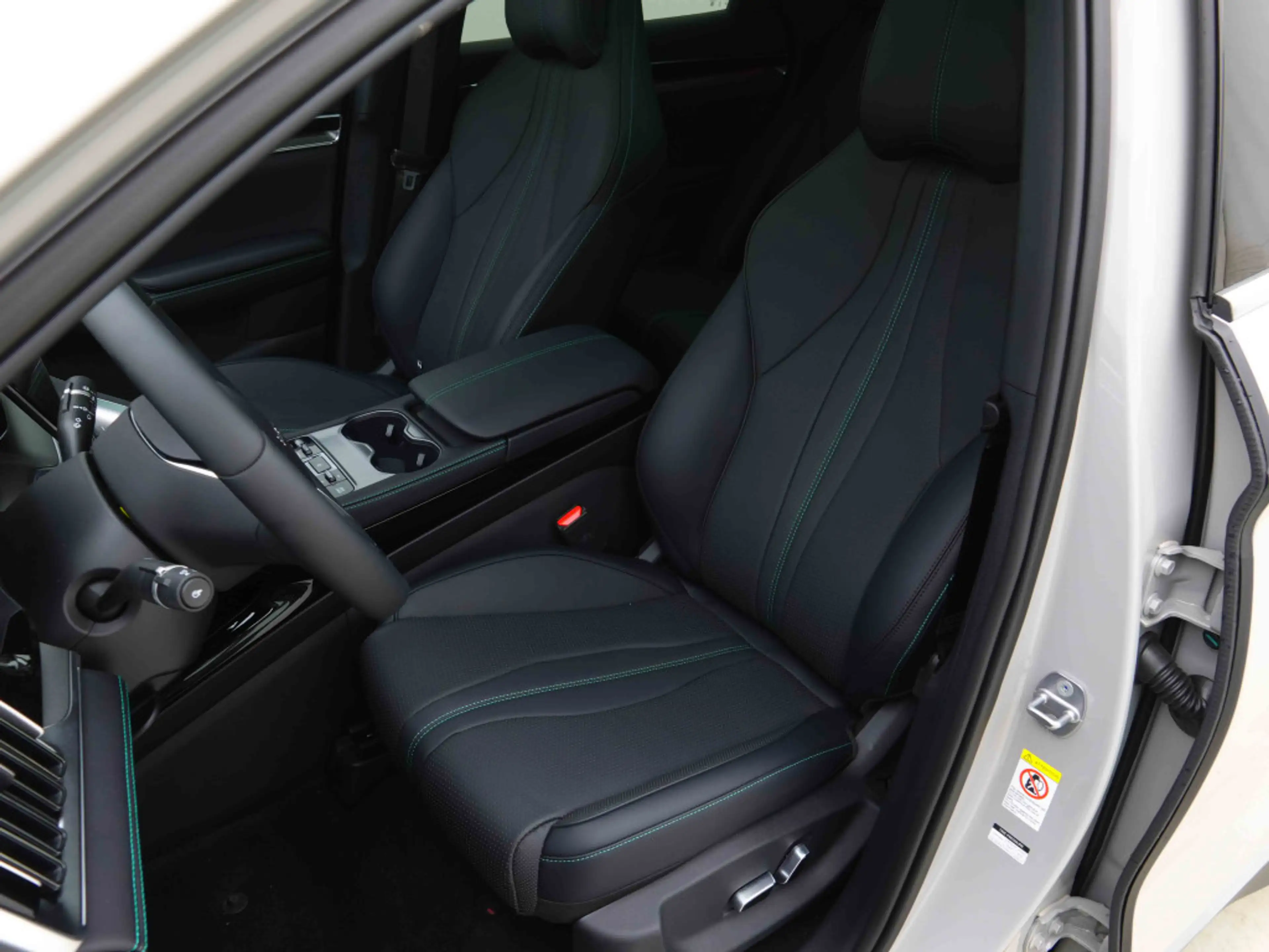 BYD Seal U PHEV 218 Comfort | EV Range 125km | Pano | Leather | Infinity Sound | GPS — photo 8