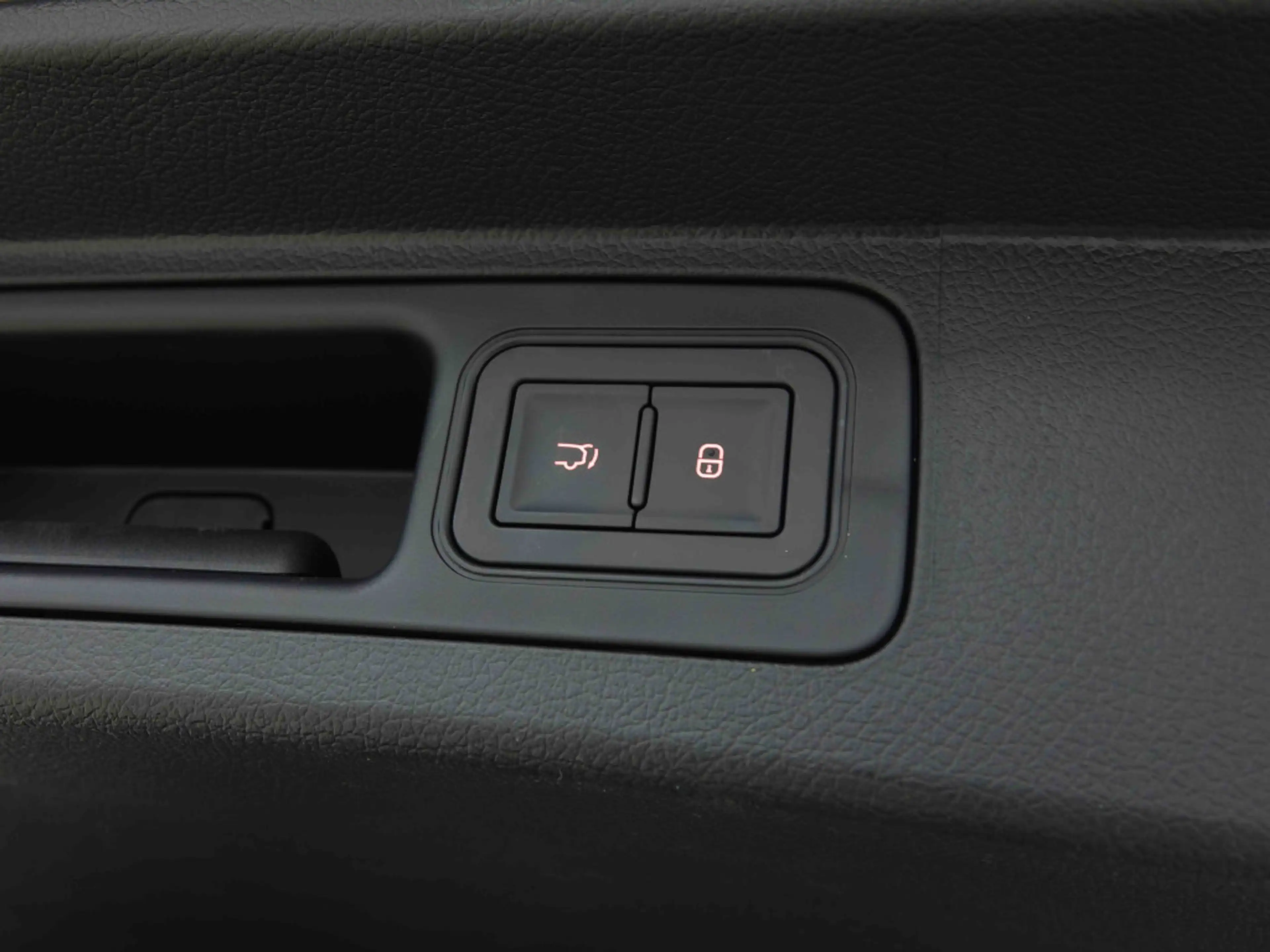 BYD Seal U PHEV 218 Comfort | EV Range 125km | Pano | Leather | Infinity Sound | GPS — photo 7