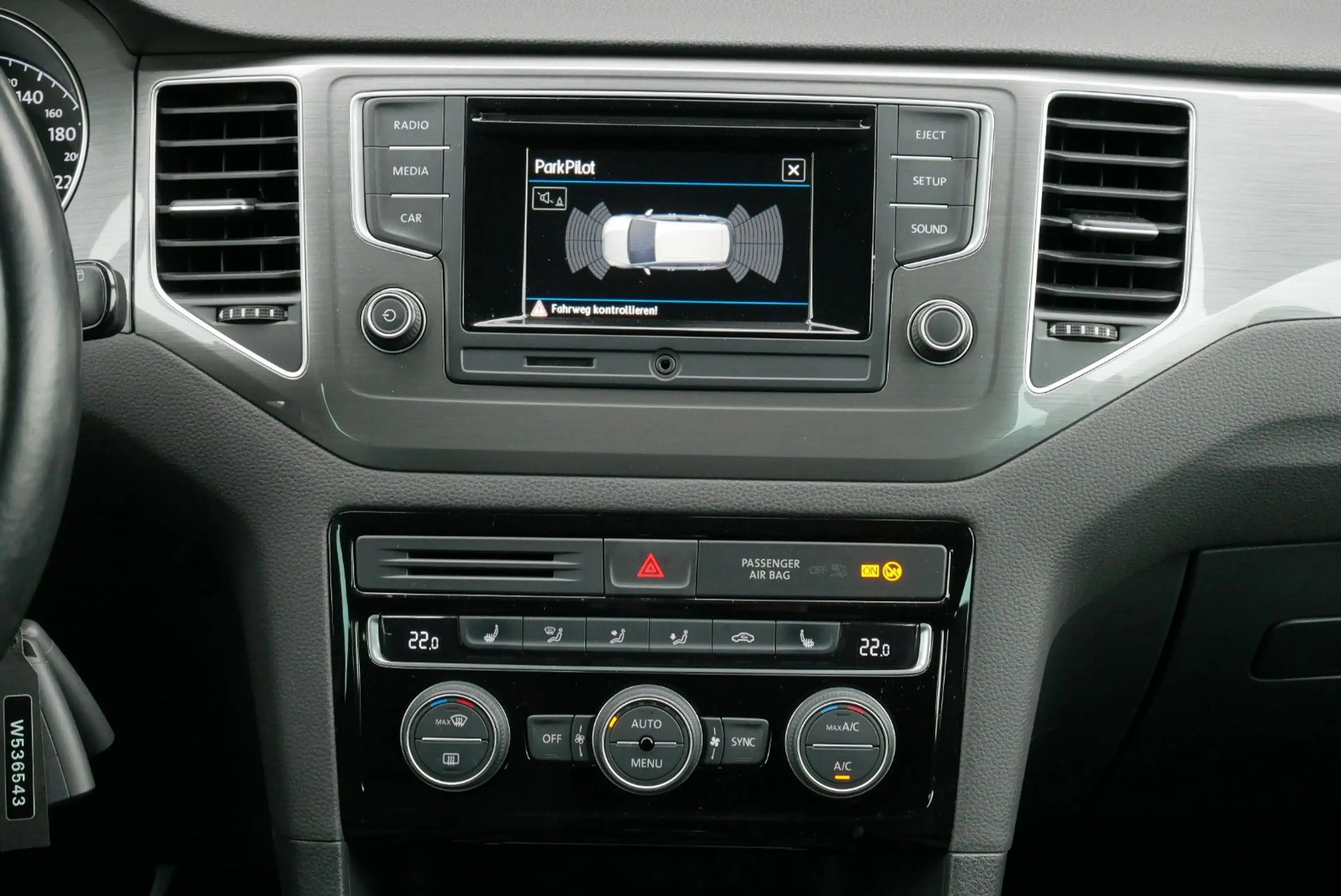 Volkswagen Golf Sportsvan Allstar AHK Winterräder PDC GRA — photo 14
