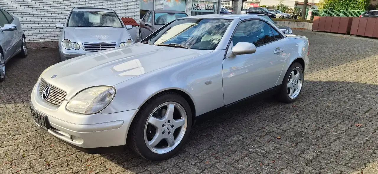 Mercedes-Benz SLK 200
