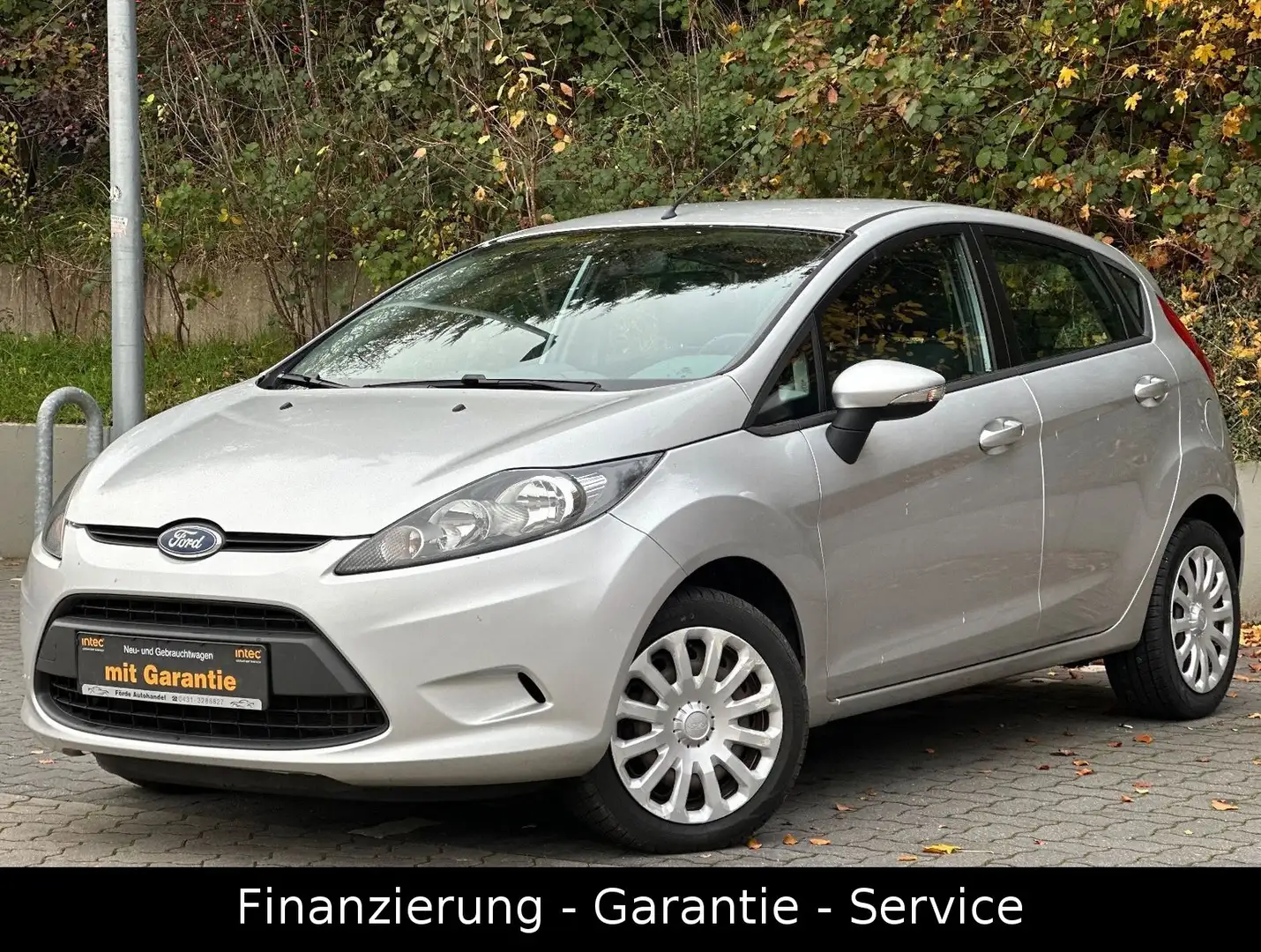 Ford Fiesta 1.25 Trend/ERST 49TKM/KLIMA/2 HAND/5TÜREN Silber - 1