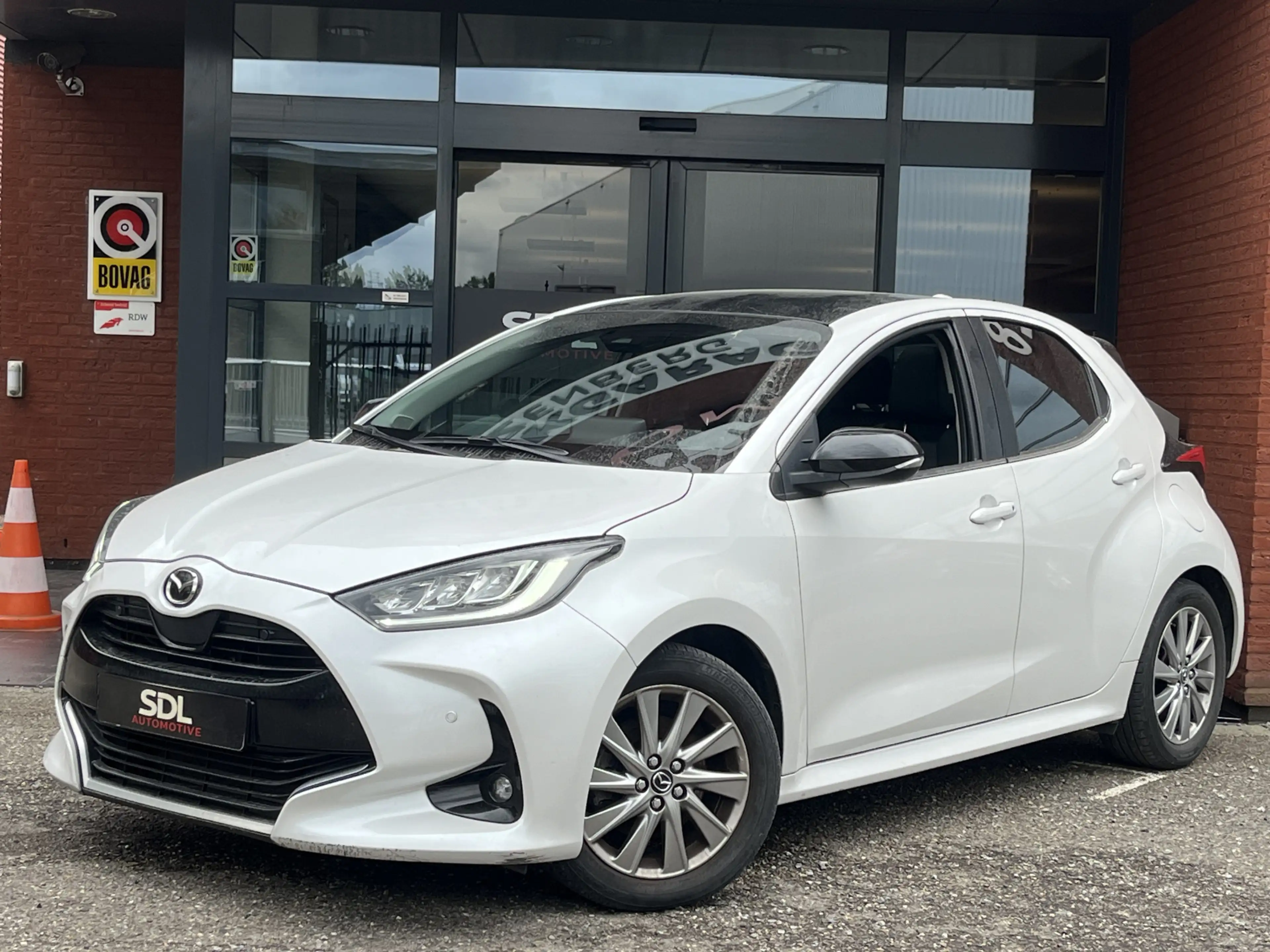 Mazda 2 Hybrid 1.5 Homura Plus // PANORAMADAK!! // ADAPTIV — photo 6