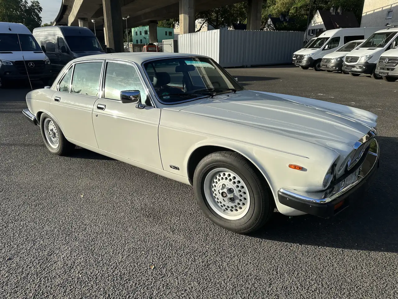 Jaguar XJ12 Daimler Double Six mit H Kennzeichen, foto 4