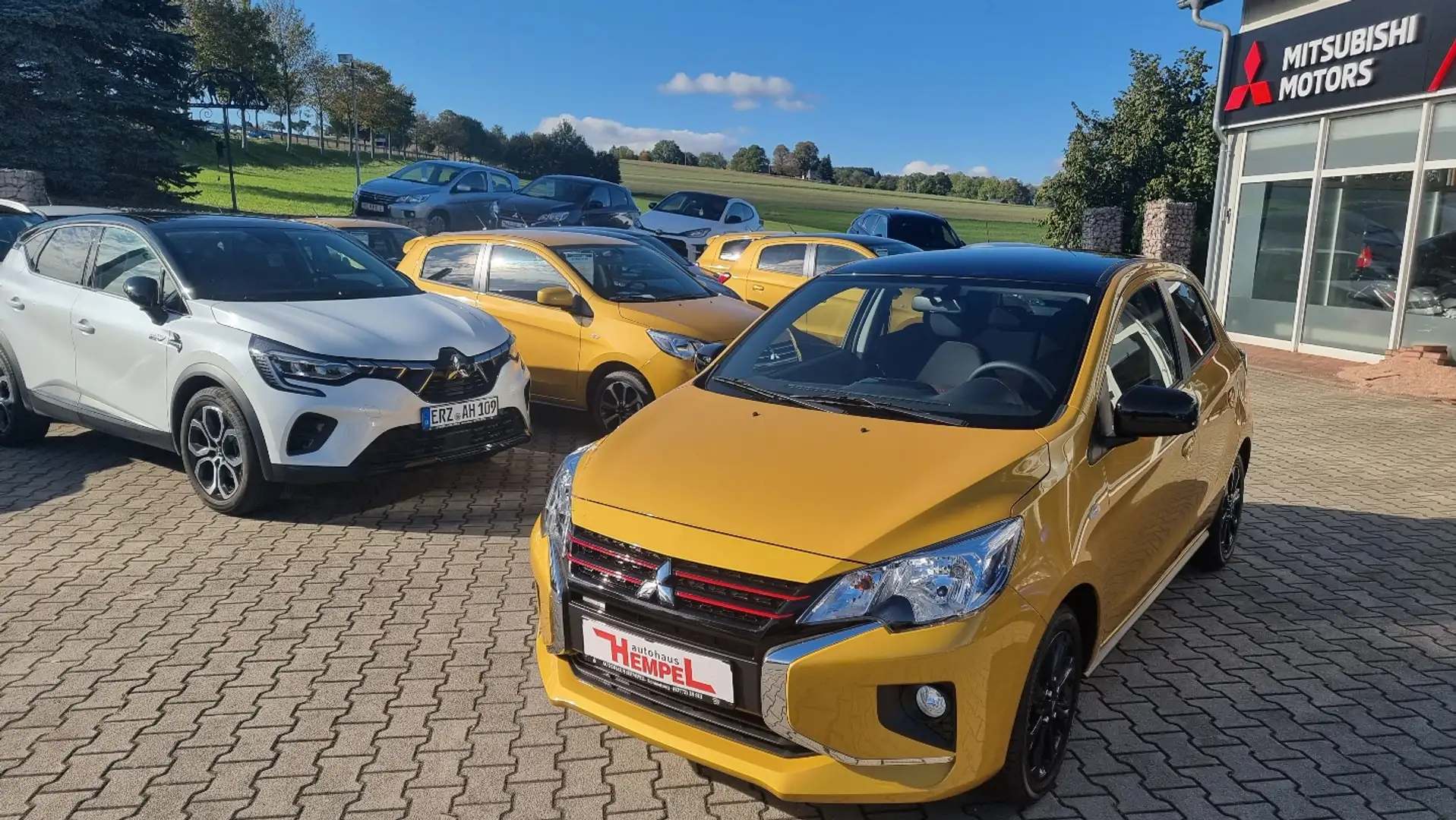 Mitsubishi Space Star Select+ Black1.2 MIVEC CVT R-Kamera Jaune - 1