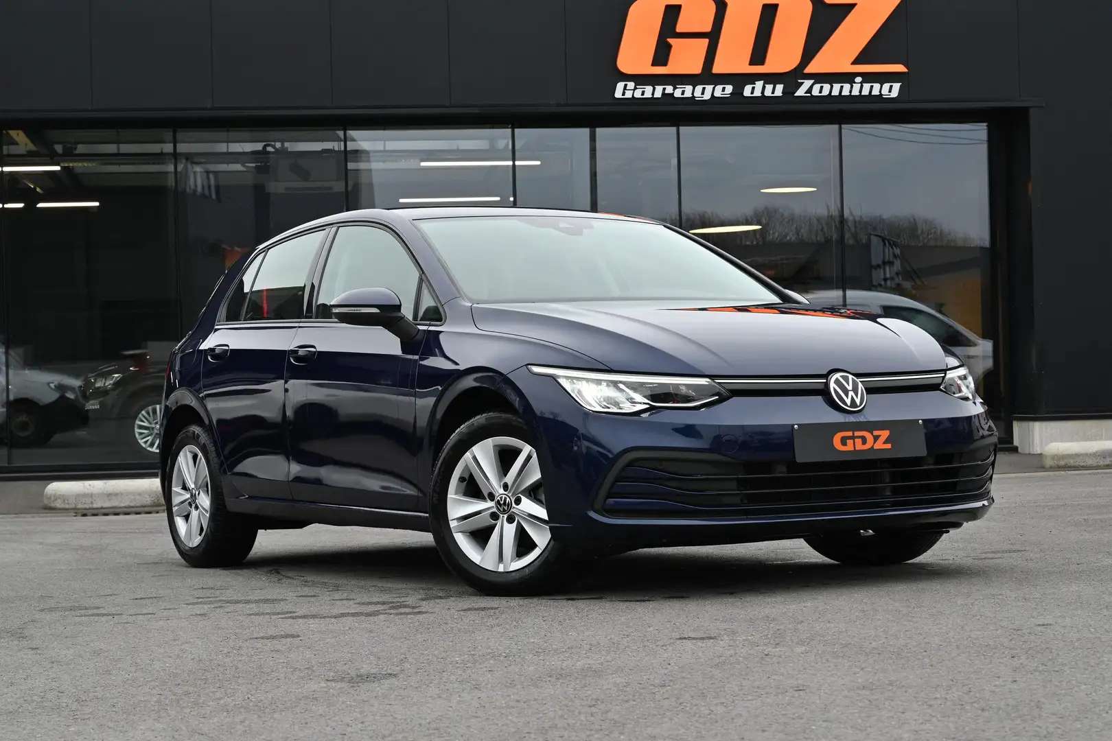 Volkswagen Golf 1.0 eTSI Life110 Ch DSG Bleu - 1