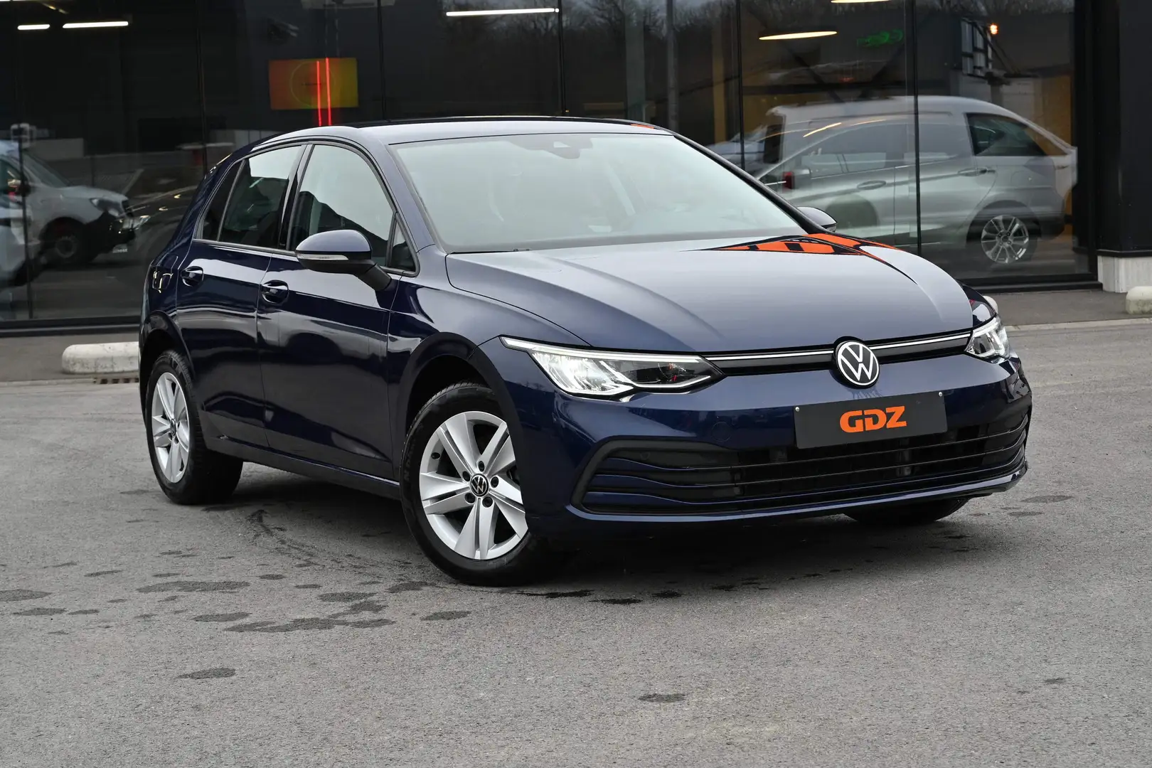 Volkswagen Golf 1.0 eTSI Life110 Ch DSG Bleu - 2