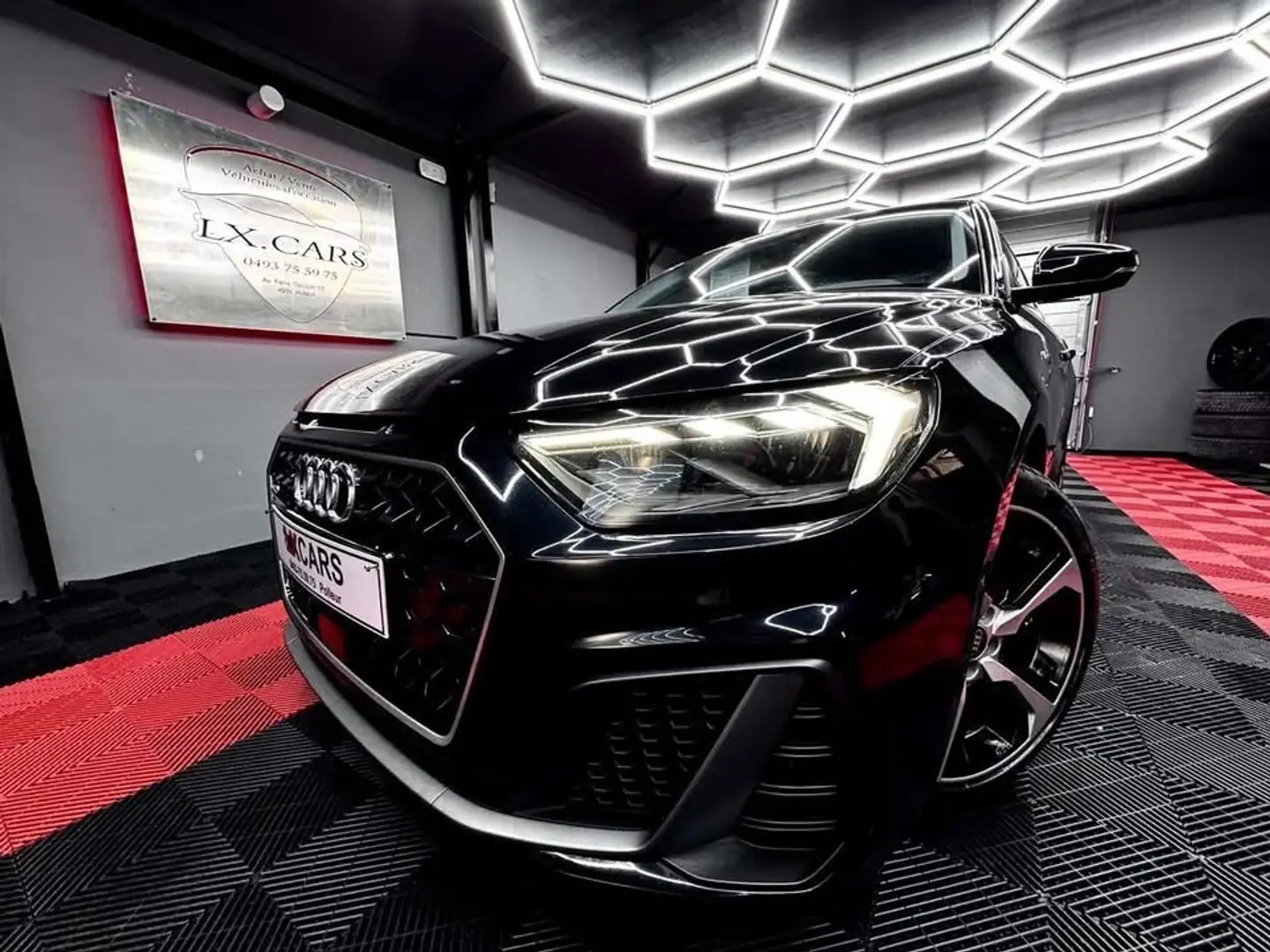 Audi A1 🔺AUDI A1 * BOITE AUTO * SLINE 🔺 Noir - 1