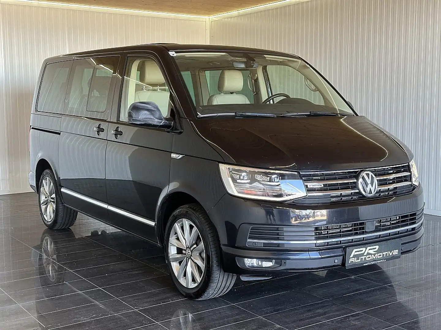 Volkswagen Multivan Highline 2,0 TDI 4Motion DSG *VOLLAUSS... Zwart - 2