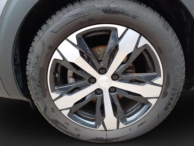 Peugeot 3008 view 8