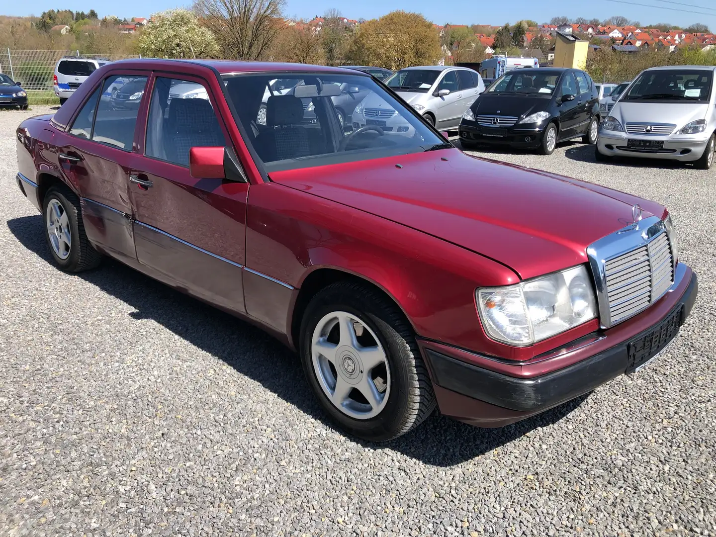Mercedes-Benz 220 E Automatik*SHD*LPG* Roşu - 2
