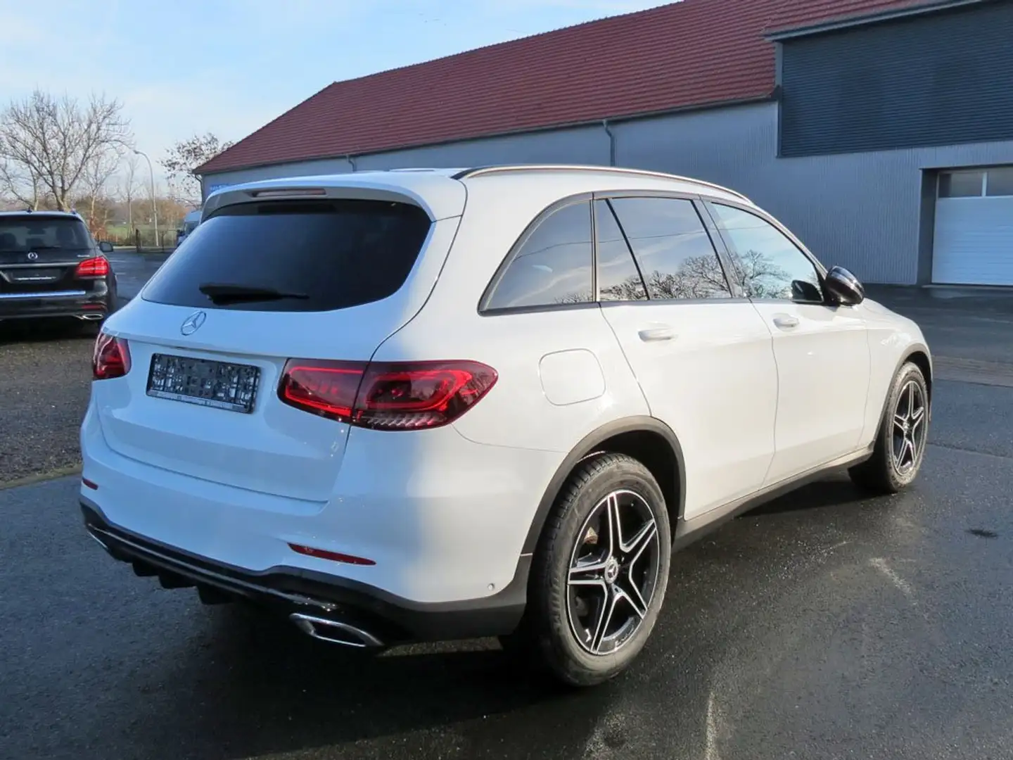 Mercedes-Benz GLC 220 d 4Matic Business AMG LED Kam Dig.-Cockp. Weiß - 2