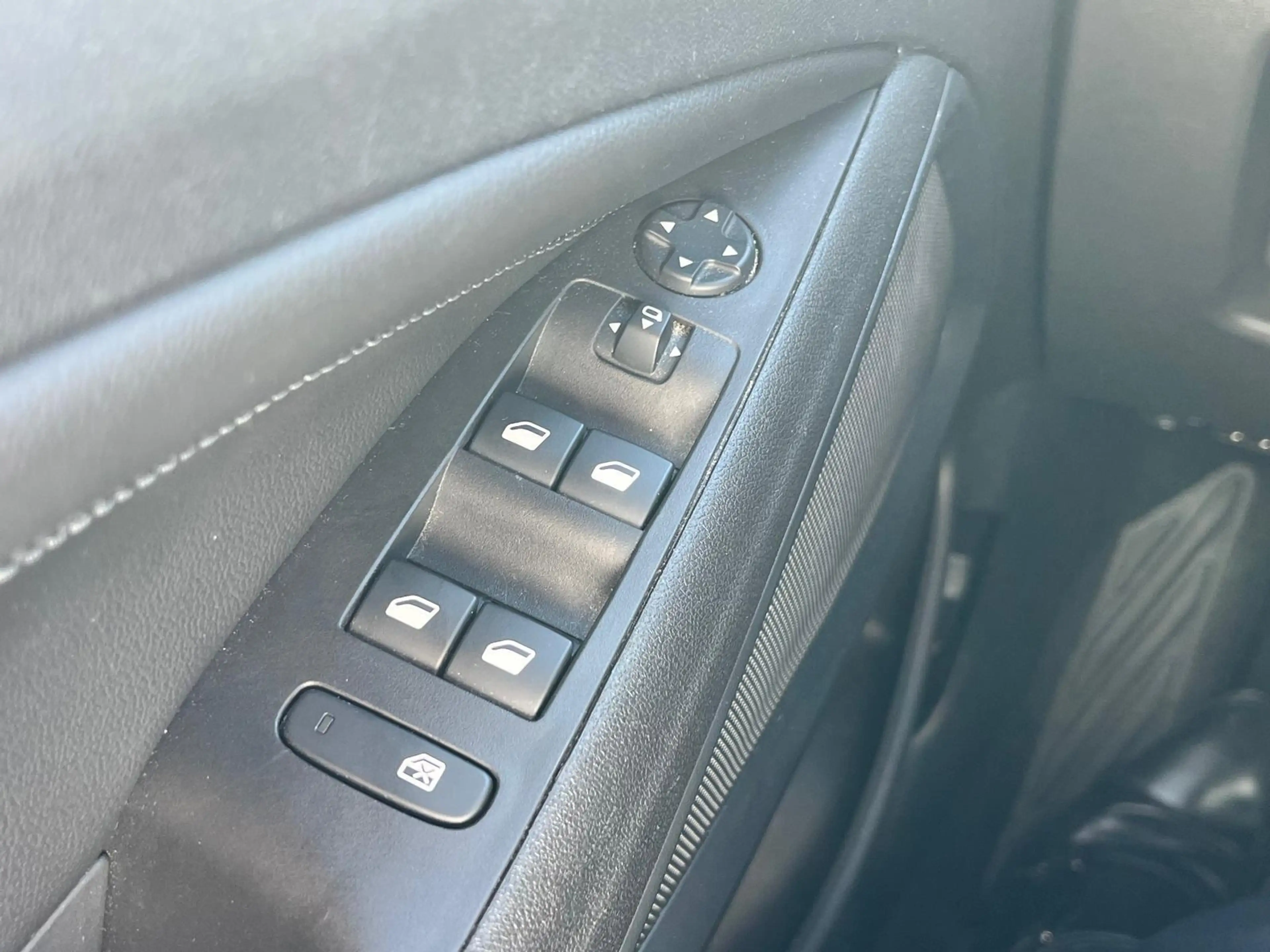 Opel Crossland 1.2 Turbo Elegance | Camera | Parkeersensoren | Na — photo 15
