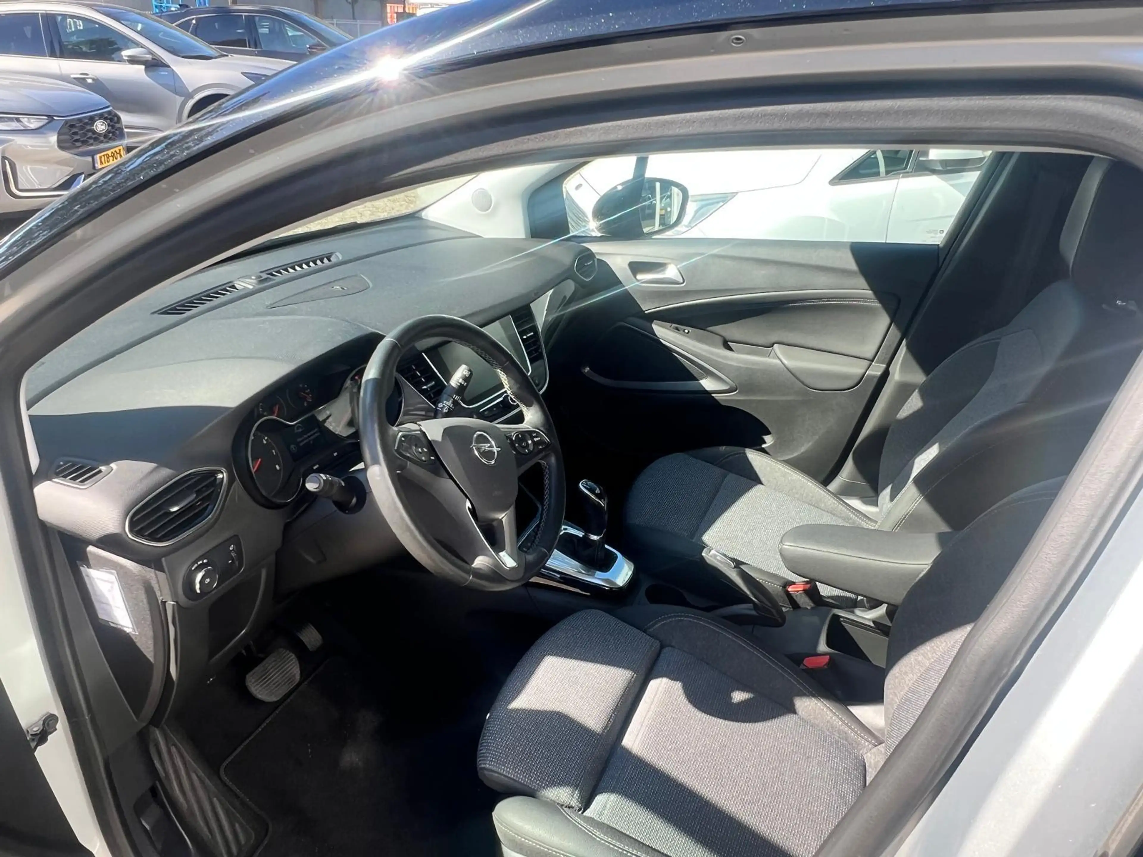 Opel Crossland 1.2 Turbo Elegance | Camera | Parkeersensoren | Na — photo 9