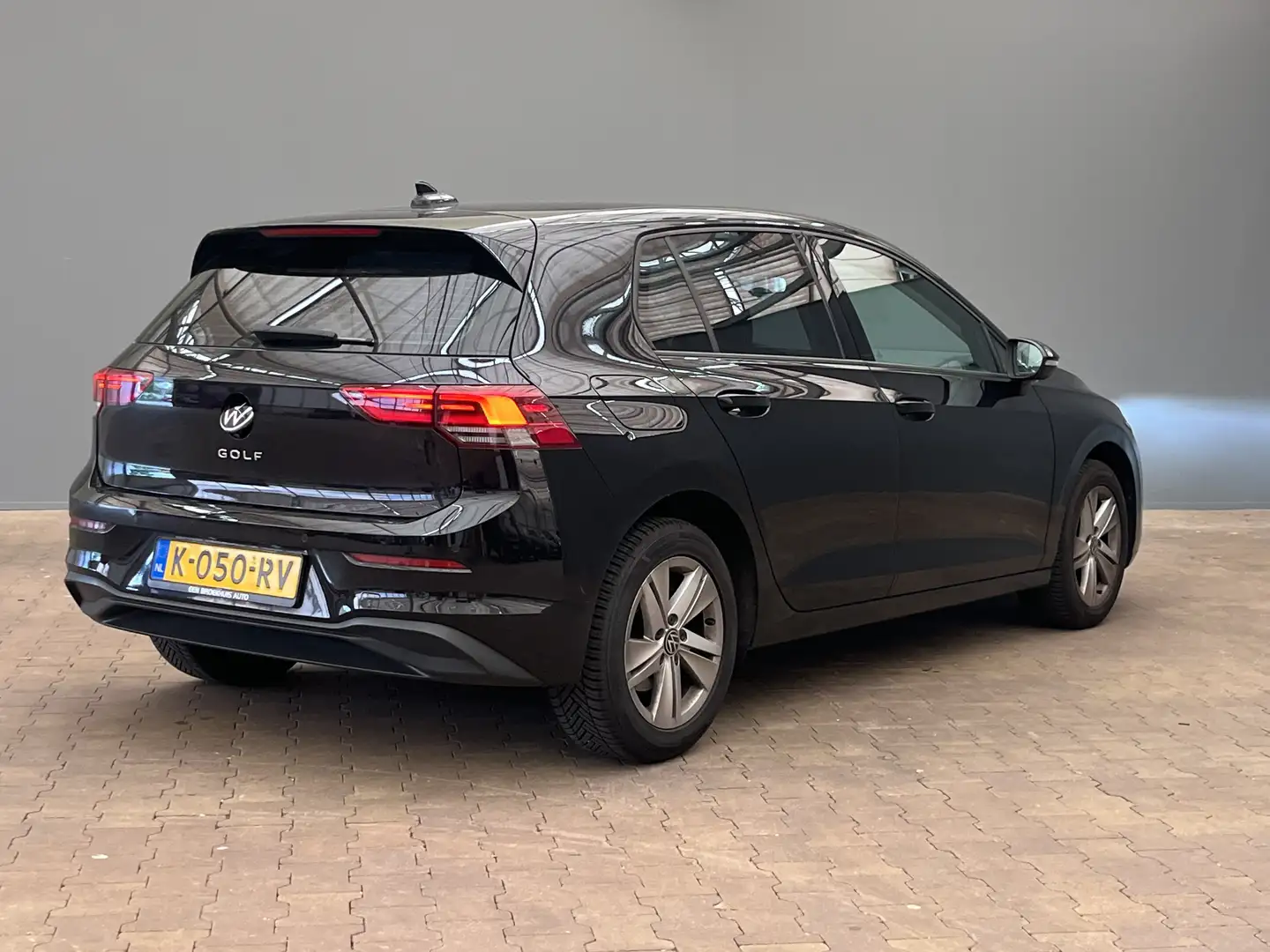 Volkswagen Golf 1.5 TSI Life Virtueel Dashboard | Camera | Stoelve Zwart - 2