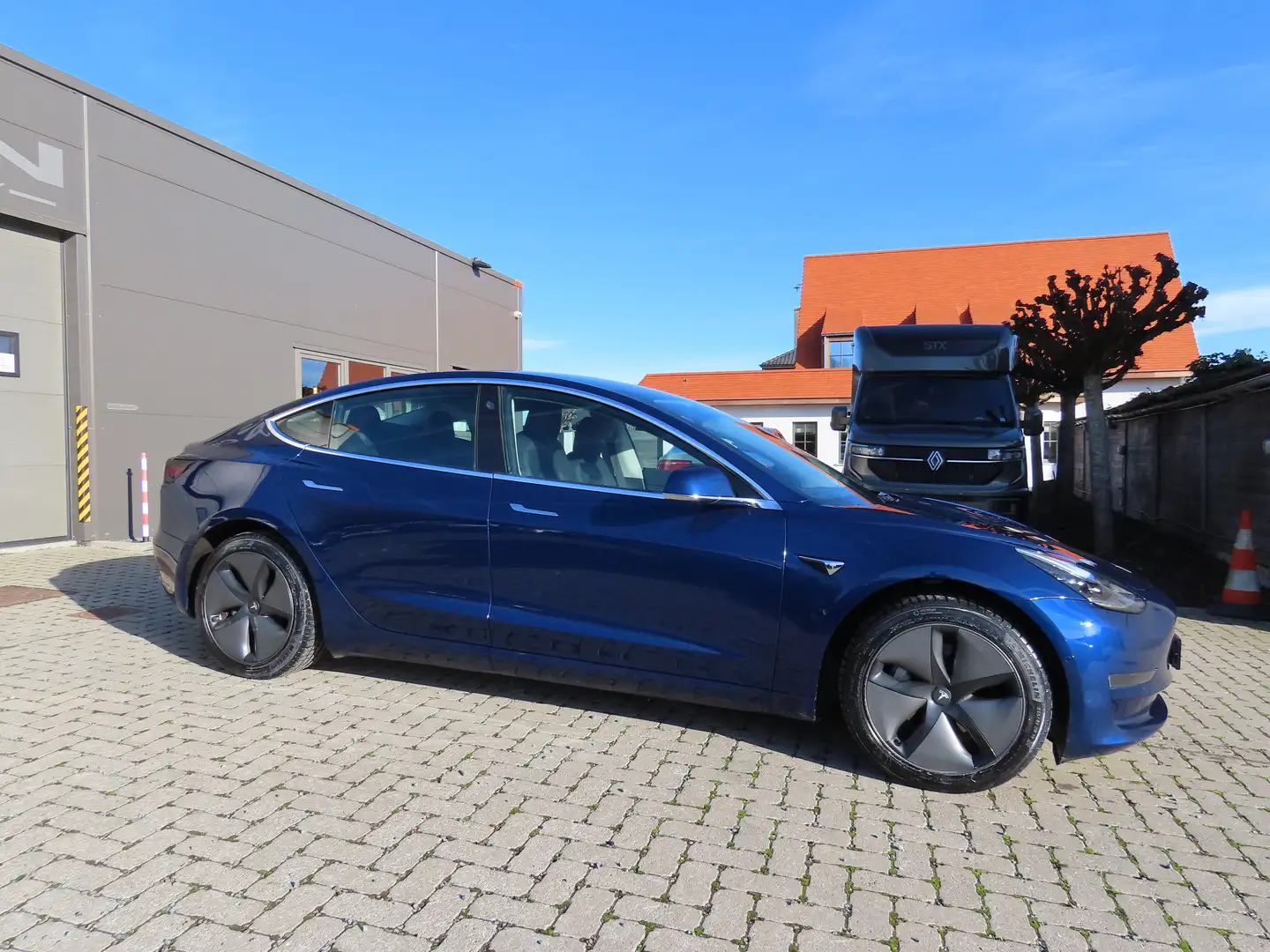 Tesla Model 3 Model 3 LONGRANGE DUAL ENGINE AWD Blauw - 2