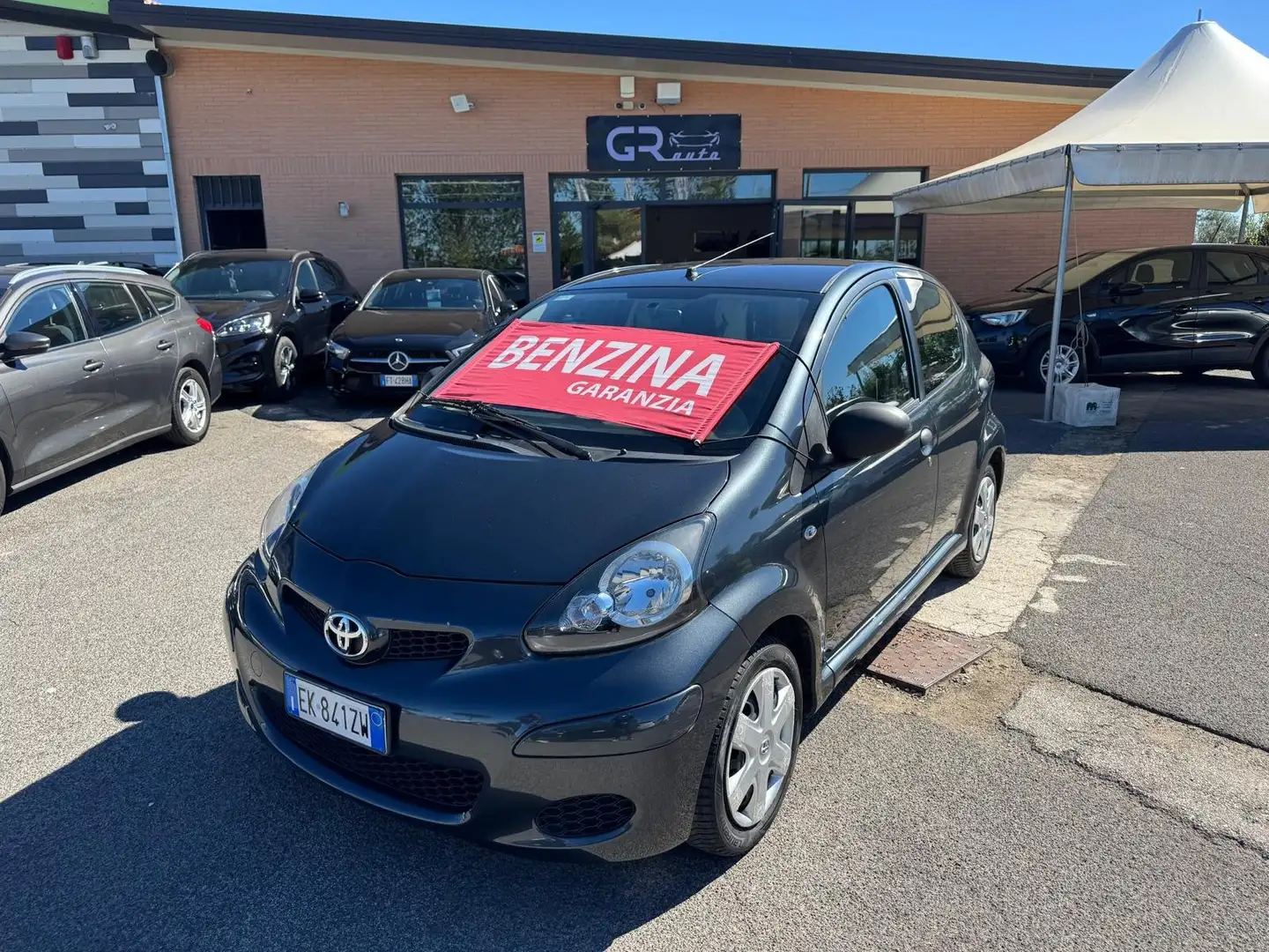 Toyota Aygo Aygo 5p 1.0 Now Connect Grigio - 1