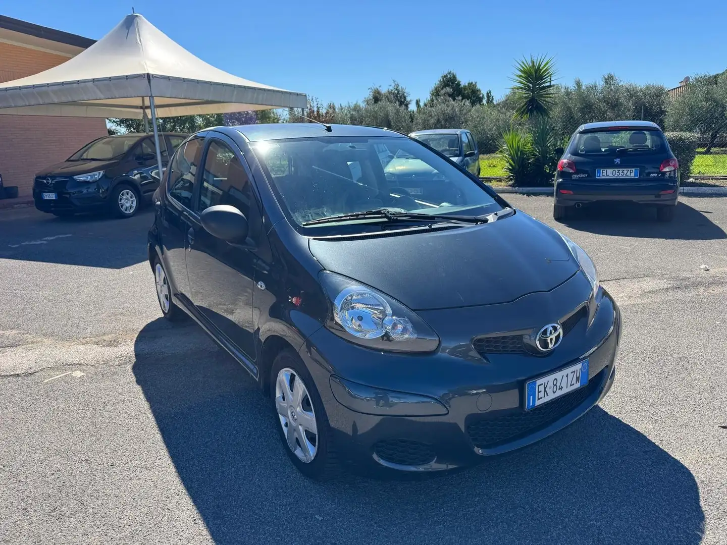 Toyota Aygo Aygo 5p 1.0 Now Connect Grigio - 2