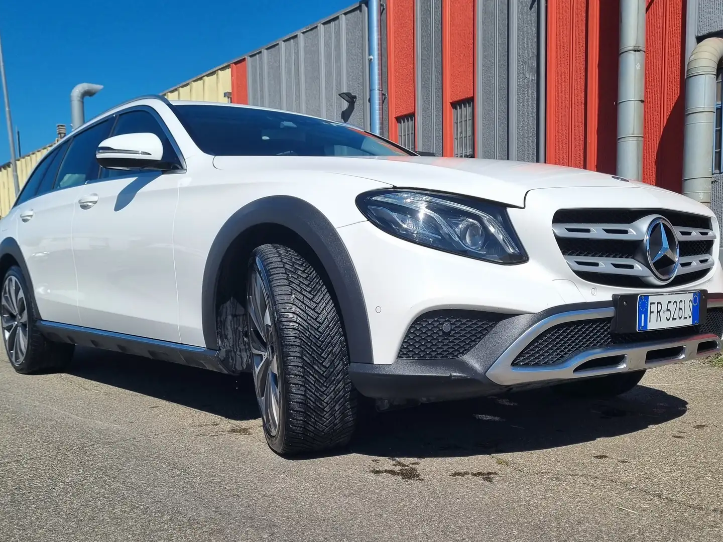 Mercedes-Benz E 220 E SW All-Terrain 220 d Business Sport 4matic auto Bianco - 1