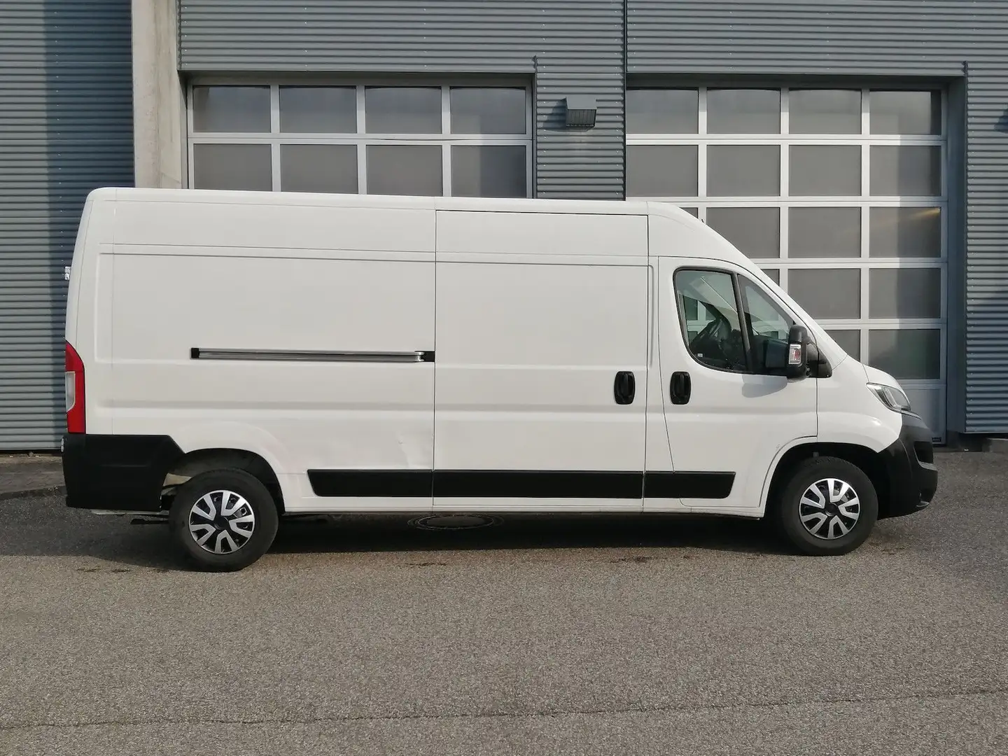 Citroen Jumper 35 L3H2 Club BlueHDi NAVI Klima Weiß - 2