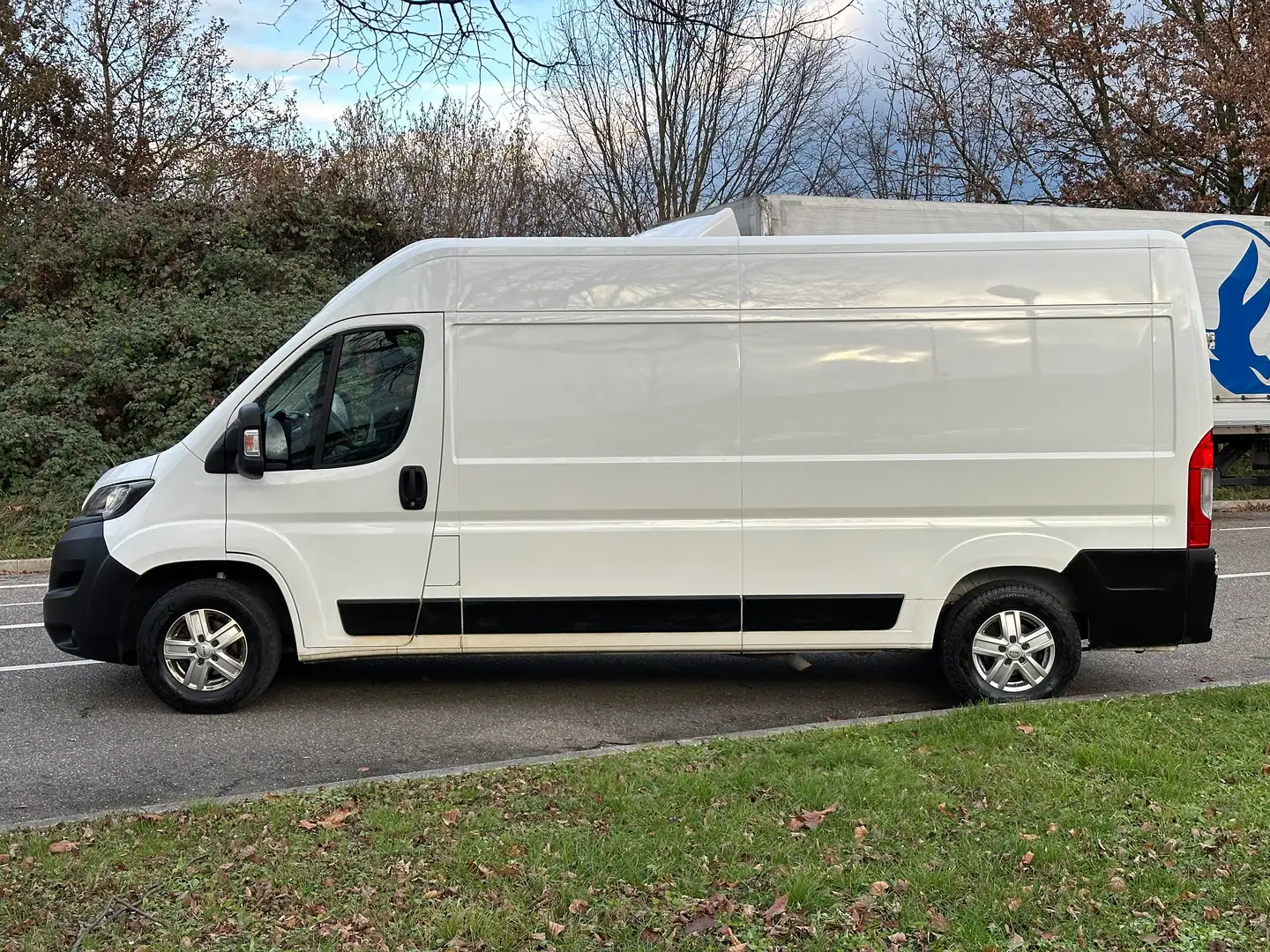 Peugeot Boxer 2.2 Blue HDI L3H2*Navi*Kamera*Klima*Tempo*SR+WR Weiß - 2