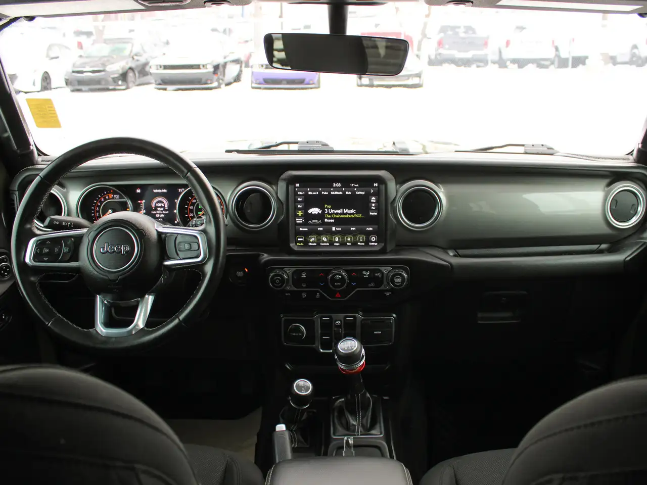 Jeep Wrangler снимка Jeep Wrangler