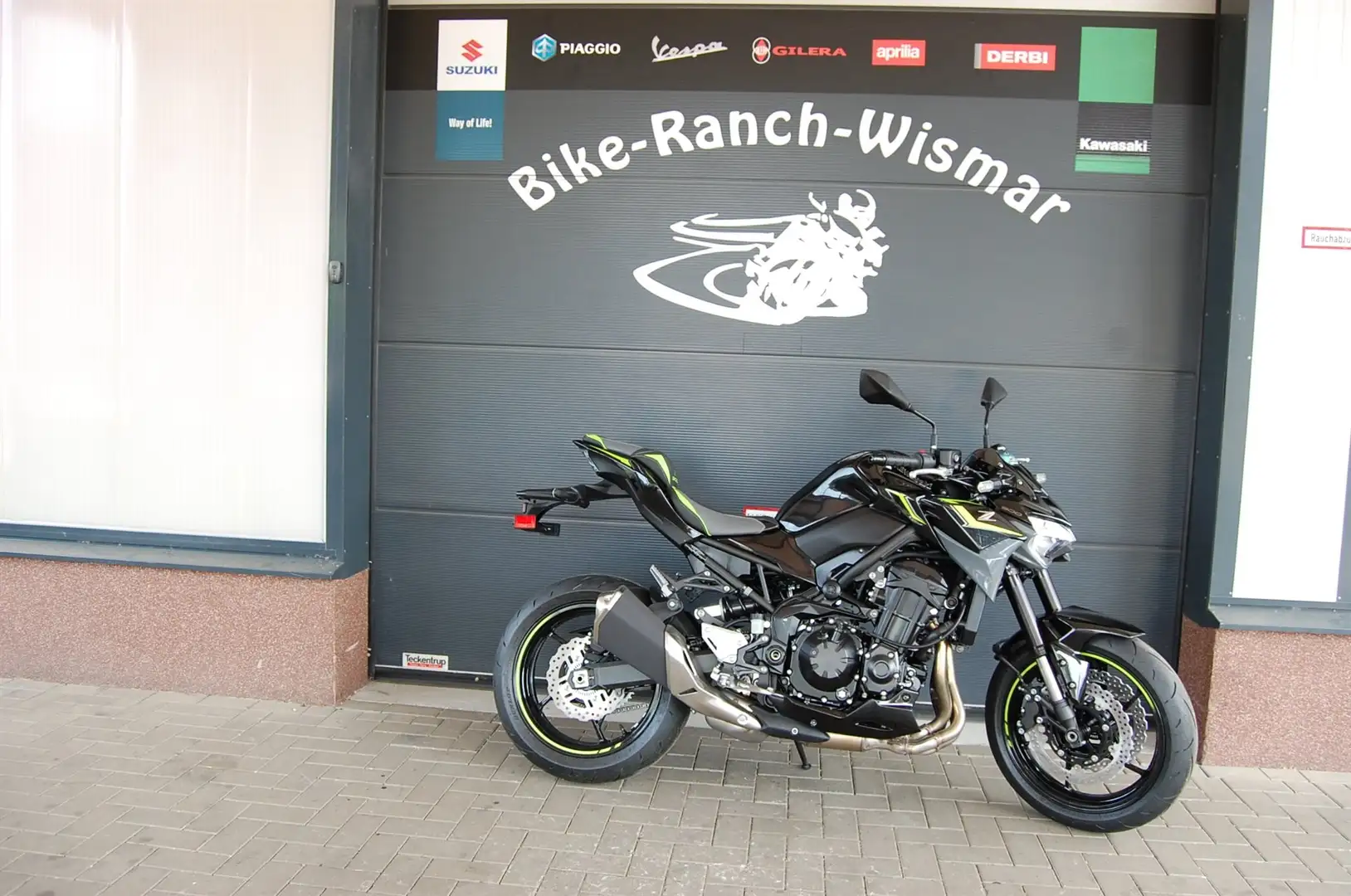 Kawasaki Z 900 Fahrzeug mit Tageszulassung Schwarz - 1