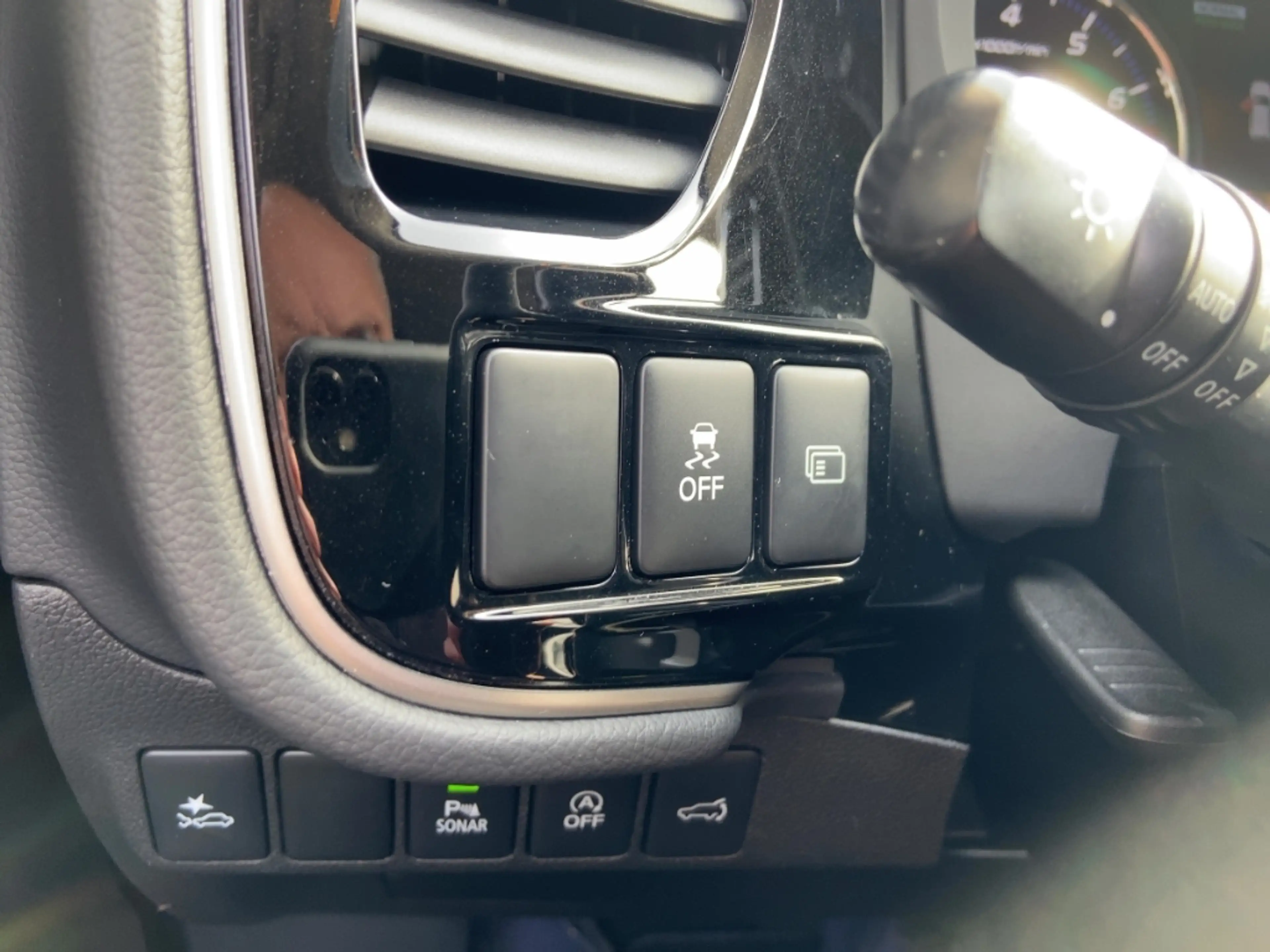 Mitsubishi Outlander Diamant Edition+ 4WD 2.0 150PS Automatik LED/NAVI/ — photo 16