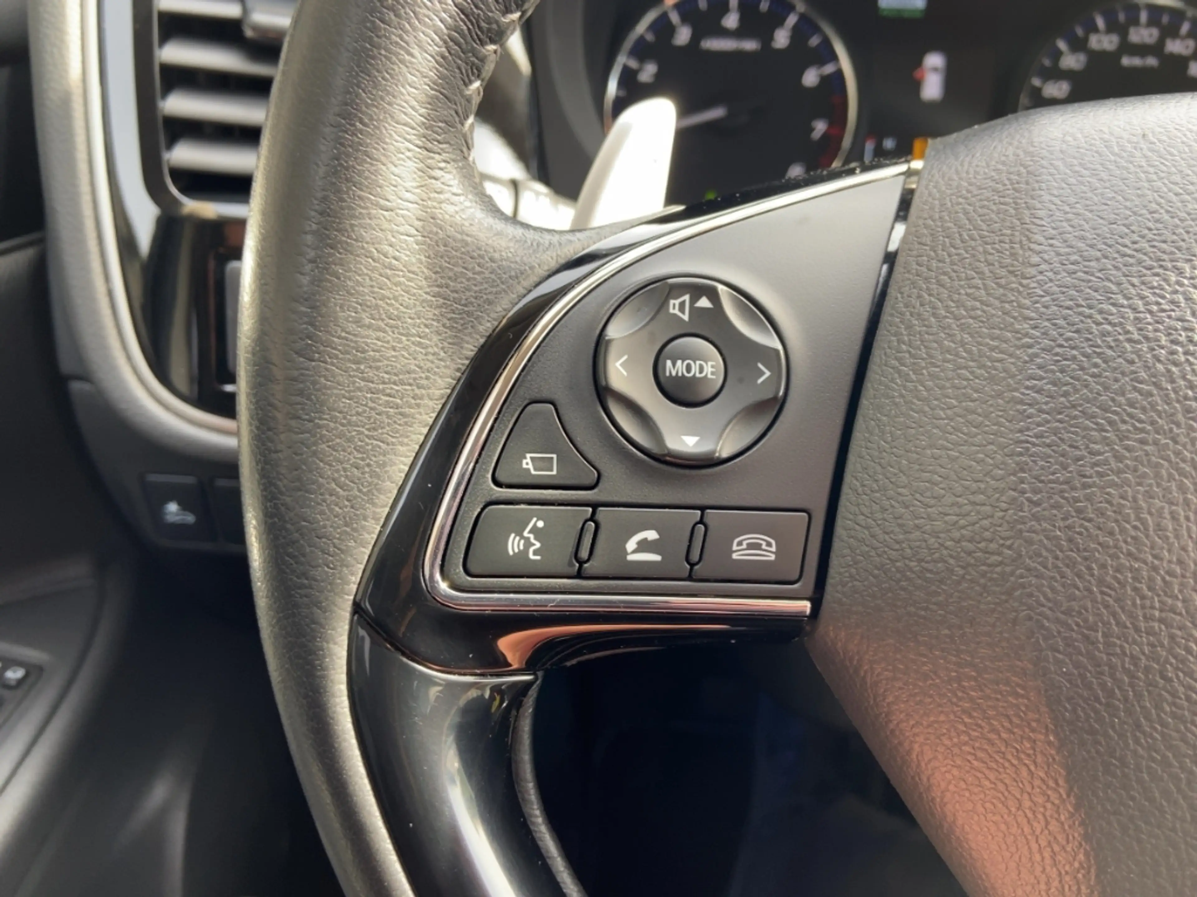 Mitsubishi Outlander Diamant Edition+ 4WD 2.0 150PS Automatik LED/NAVI/ — photo 10