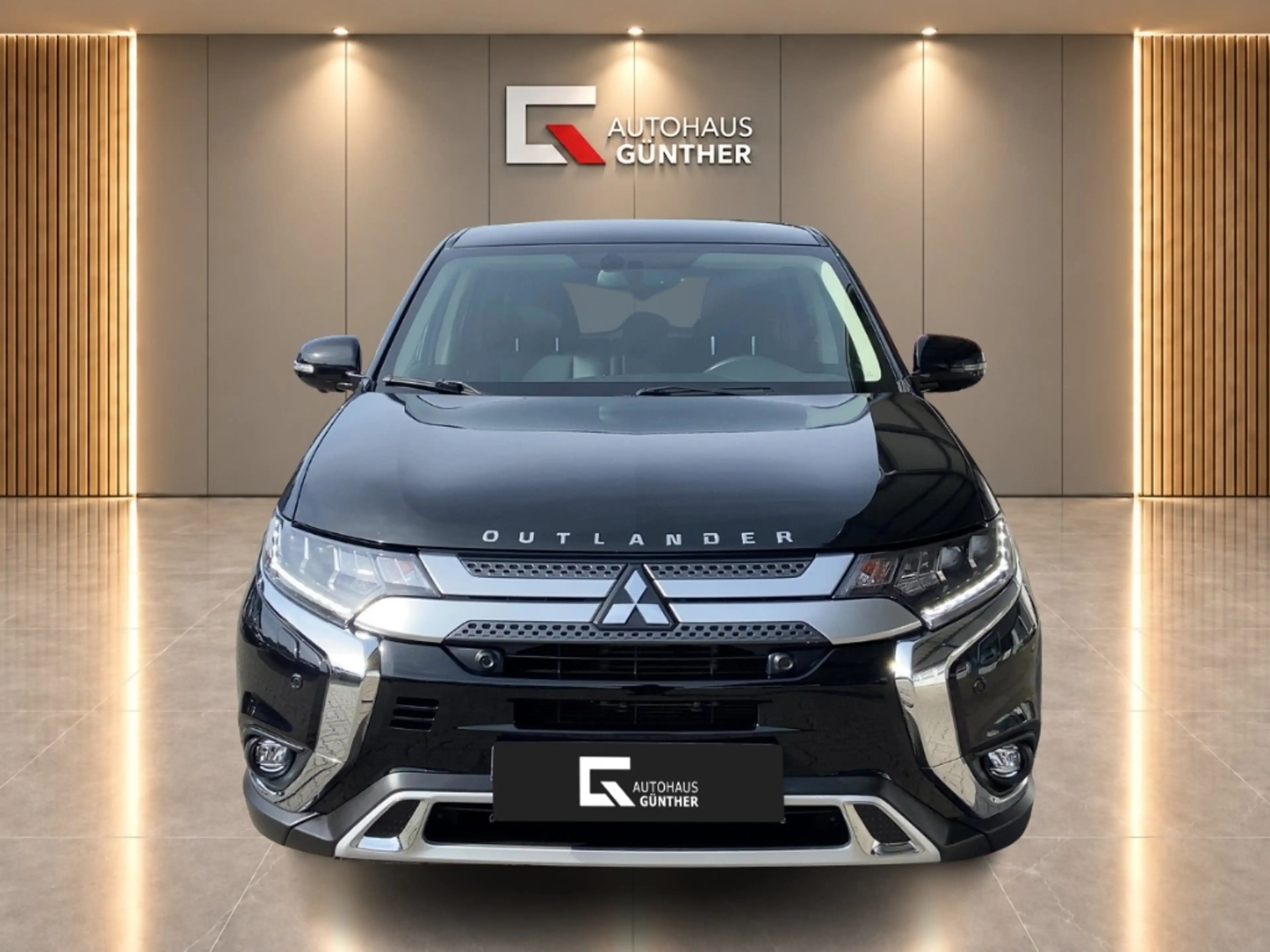 Mitsubishi Outlander Diamant Edition+ 4WD 2.0 150PS Automatik LED/NAVI/ — photo 6