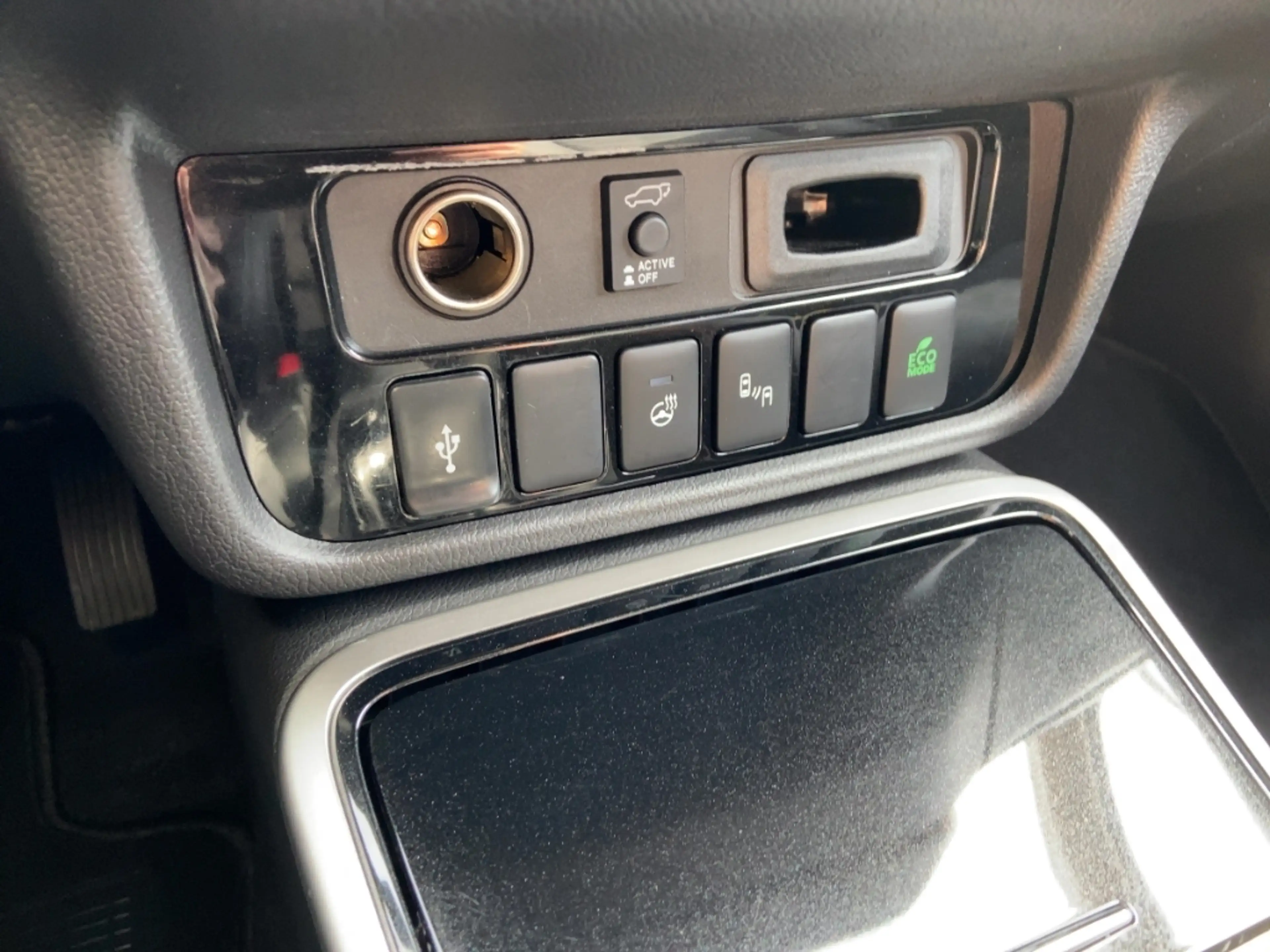 Mitsubishi Outlander Diamant Edition+ 4WD 2.0 150PS Automatik LED/NAVI/ — photo 13