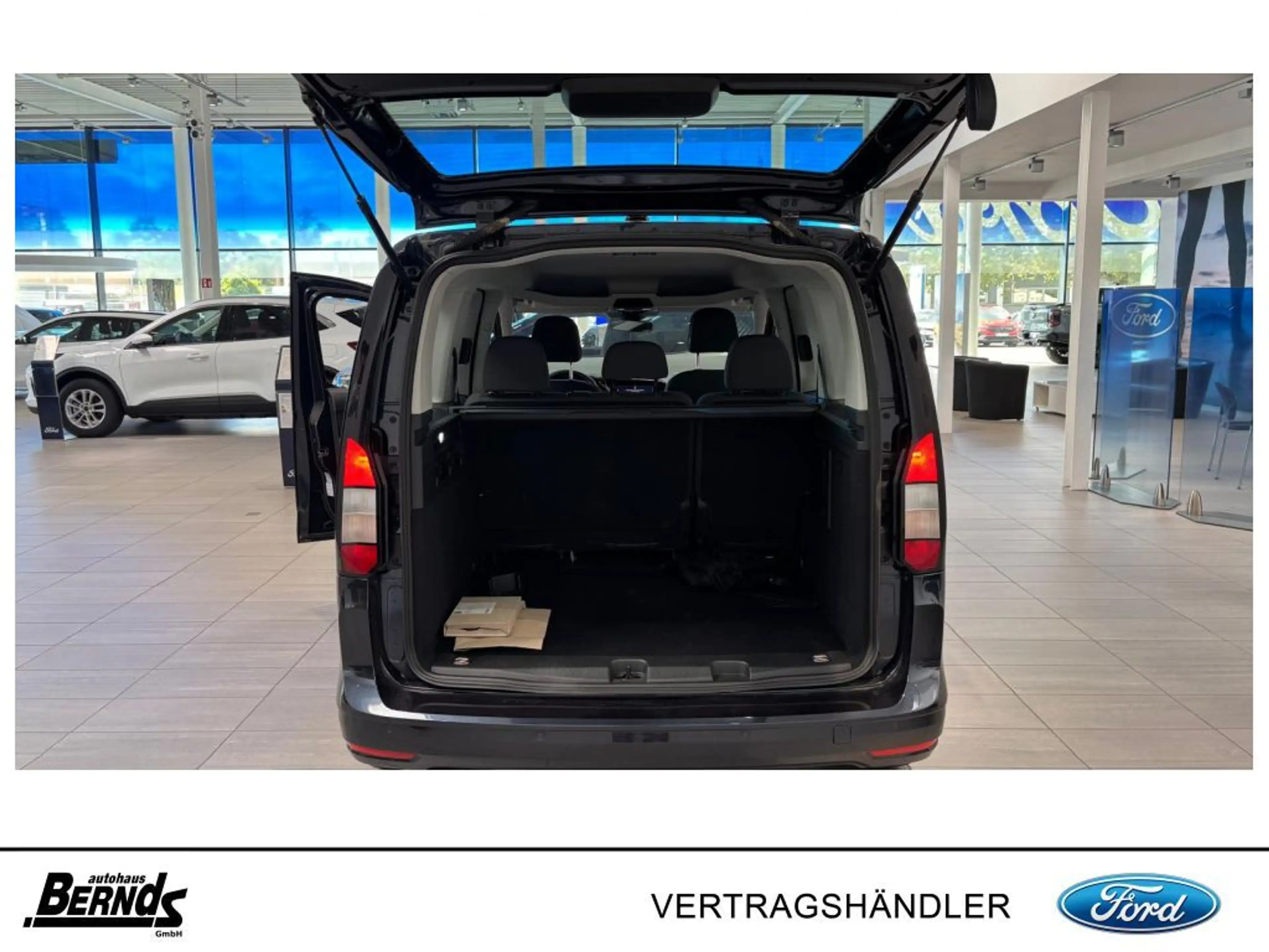Ford Tourneo Connect 1.5 EcoBoost PHEV Aut. TREND NAVI ParkPilot v.&h. — photo 8