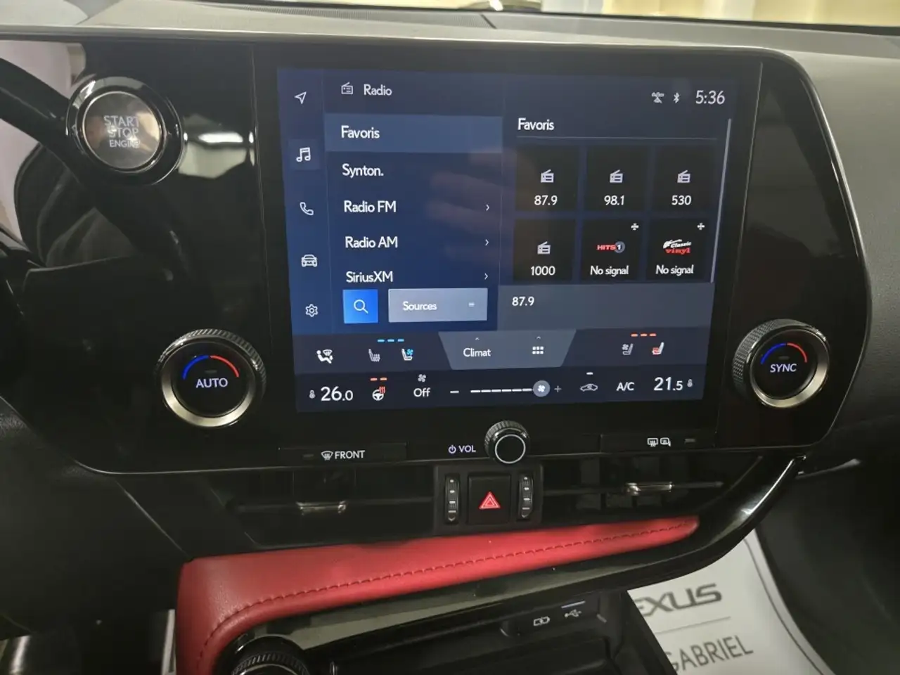 Lexus NX снимка Lexus NX
