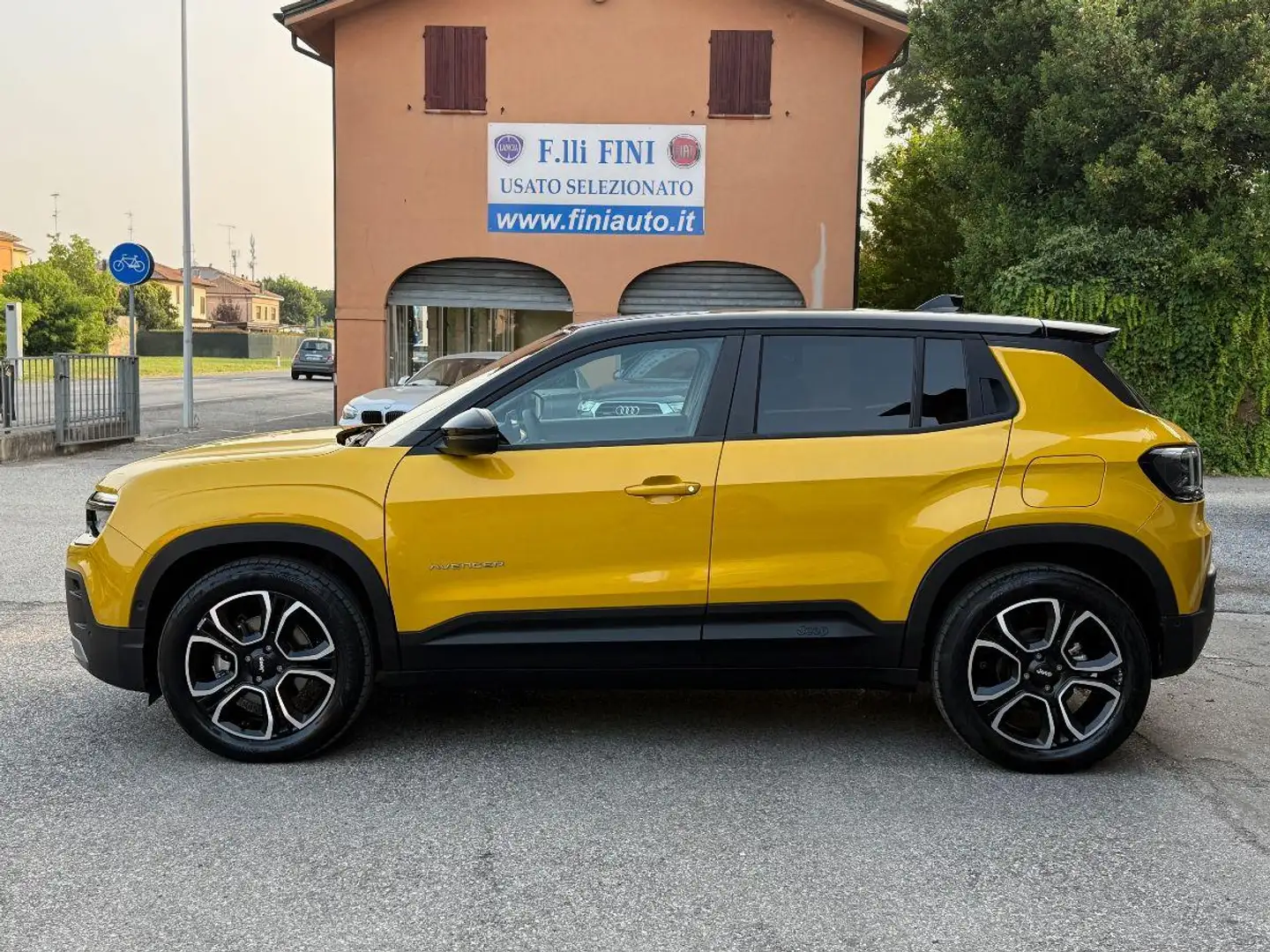 Jeep Avenger BEV Summit Giallo - 2