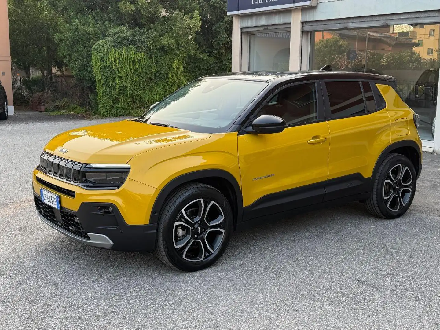Jeep Avenger BEV Summit Giallo - 1