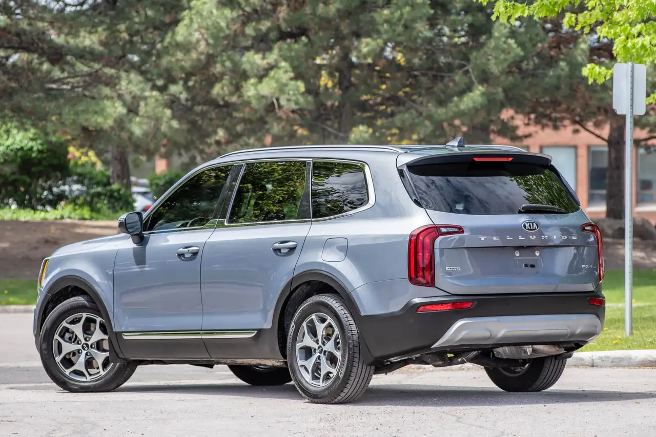 Kia Telluride снимка Kia Telluride