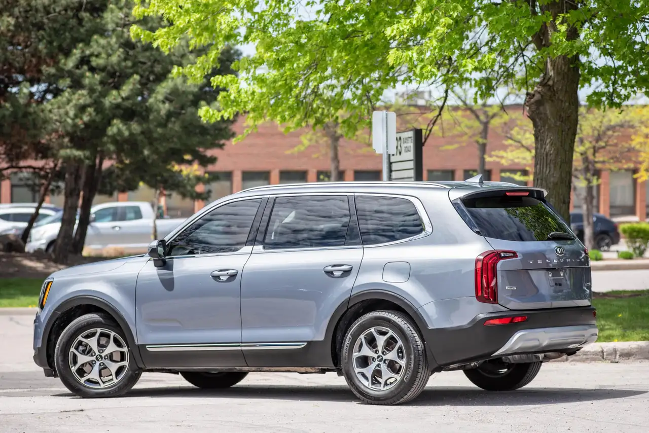 Kia Telluride снимка Kia Telluride