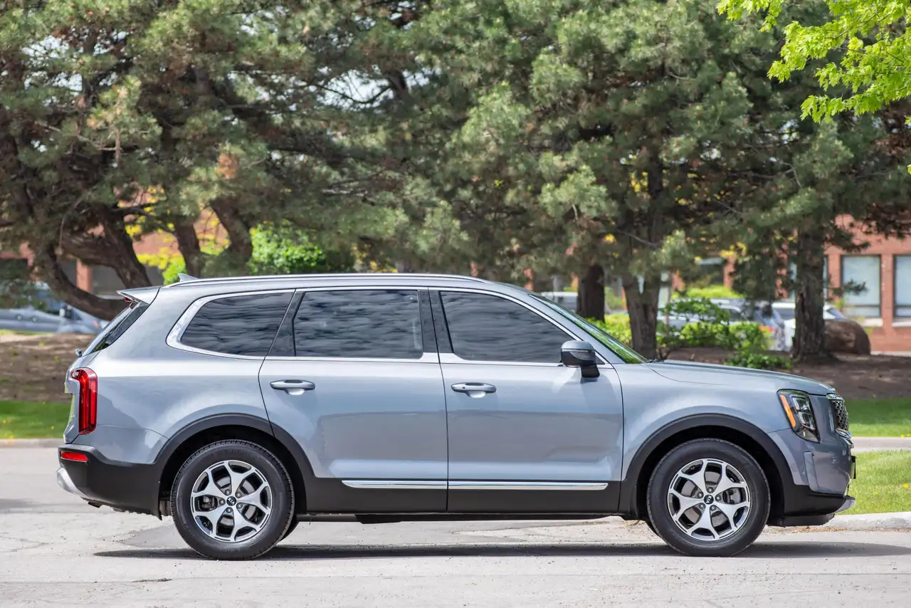 Kia Telluride снимка Kia Telluride