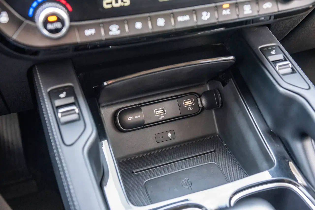 Kia Telluride снимка Kia Telluride