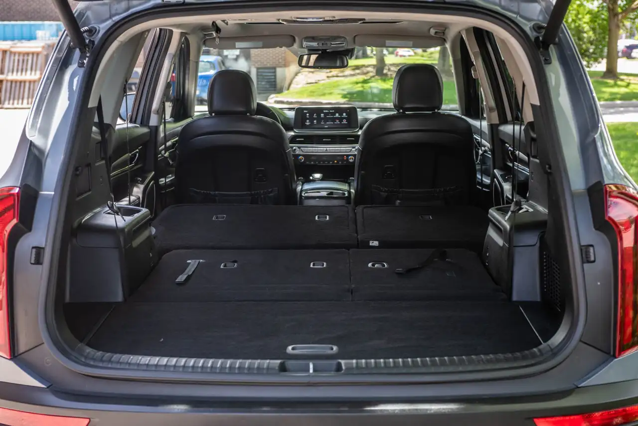 Kia Telluride снимка Kia Telluride