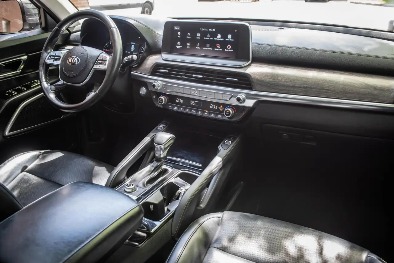 Kia Telluride снимка Kia Telluride