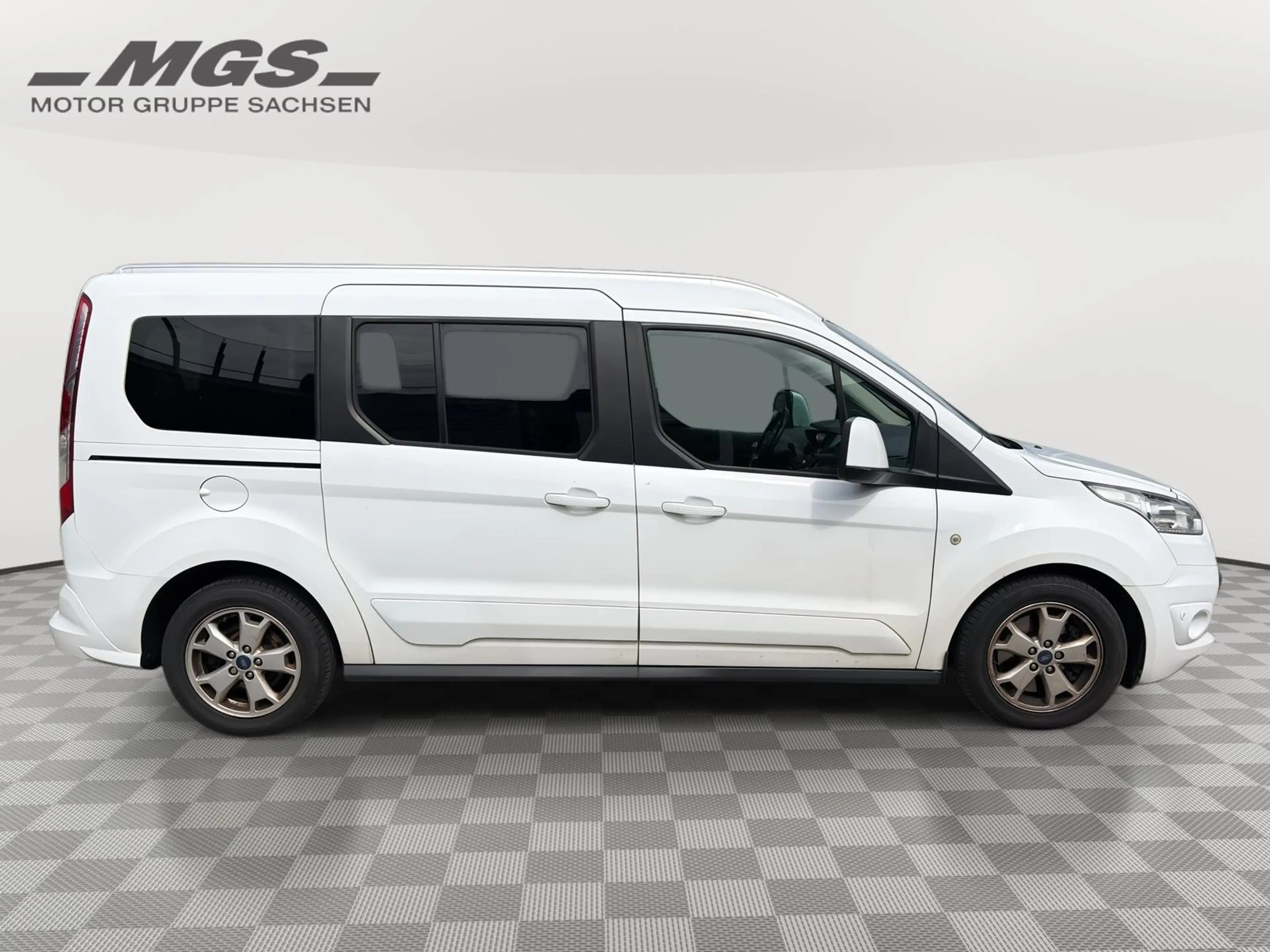 Ford Grand Tourneo 1.5 'Titanium' #AHK #NAVI #PANO — photo 6
