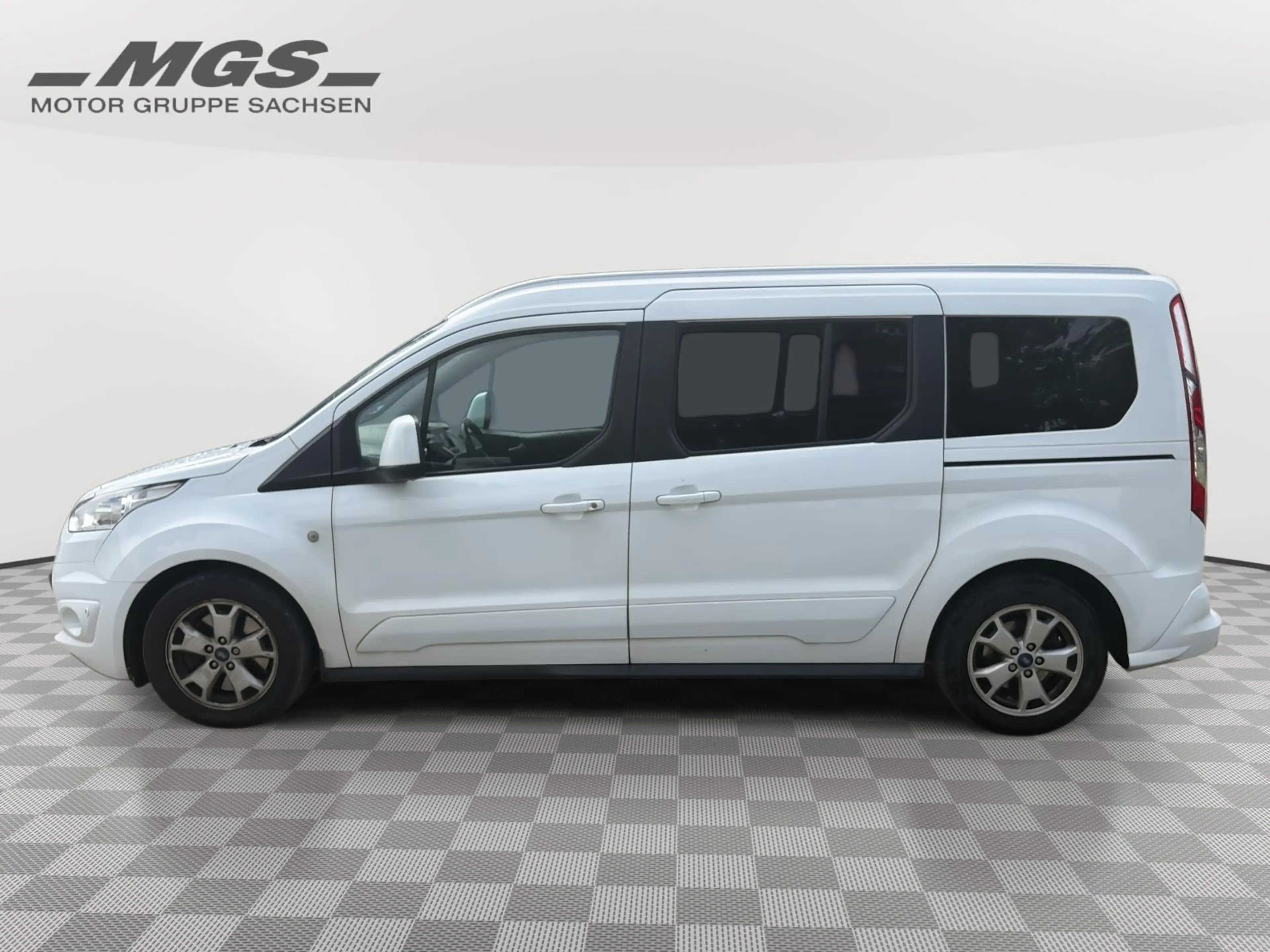 Ford Grand Tourneo 1.5 'Titanium' #AHK #NAVI #PANO — photo 12