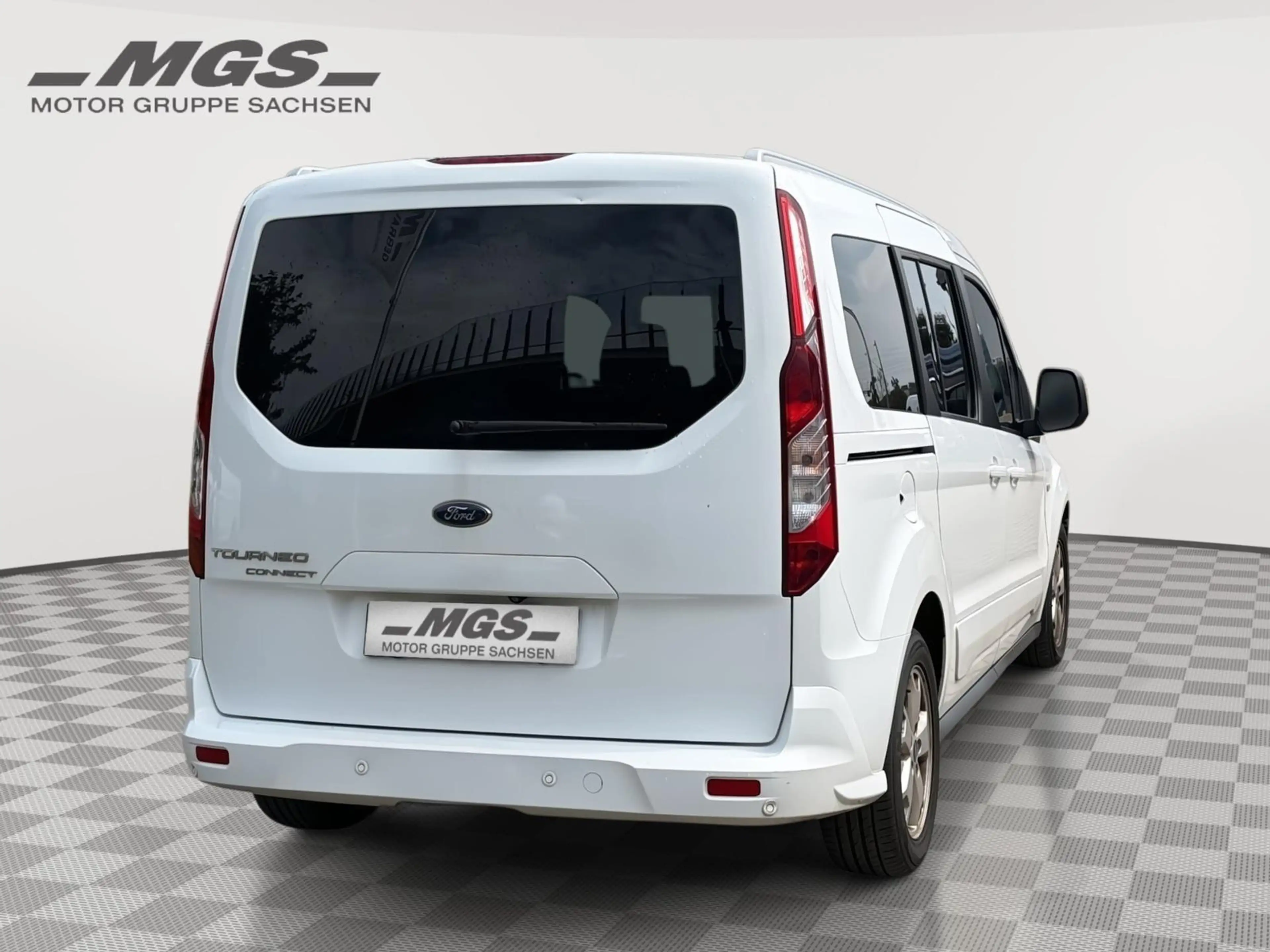 Ford Grand Tourneo 1.5 'Titanium' #AHK #NAVI #PANO — photo 8