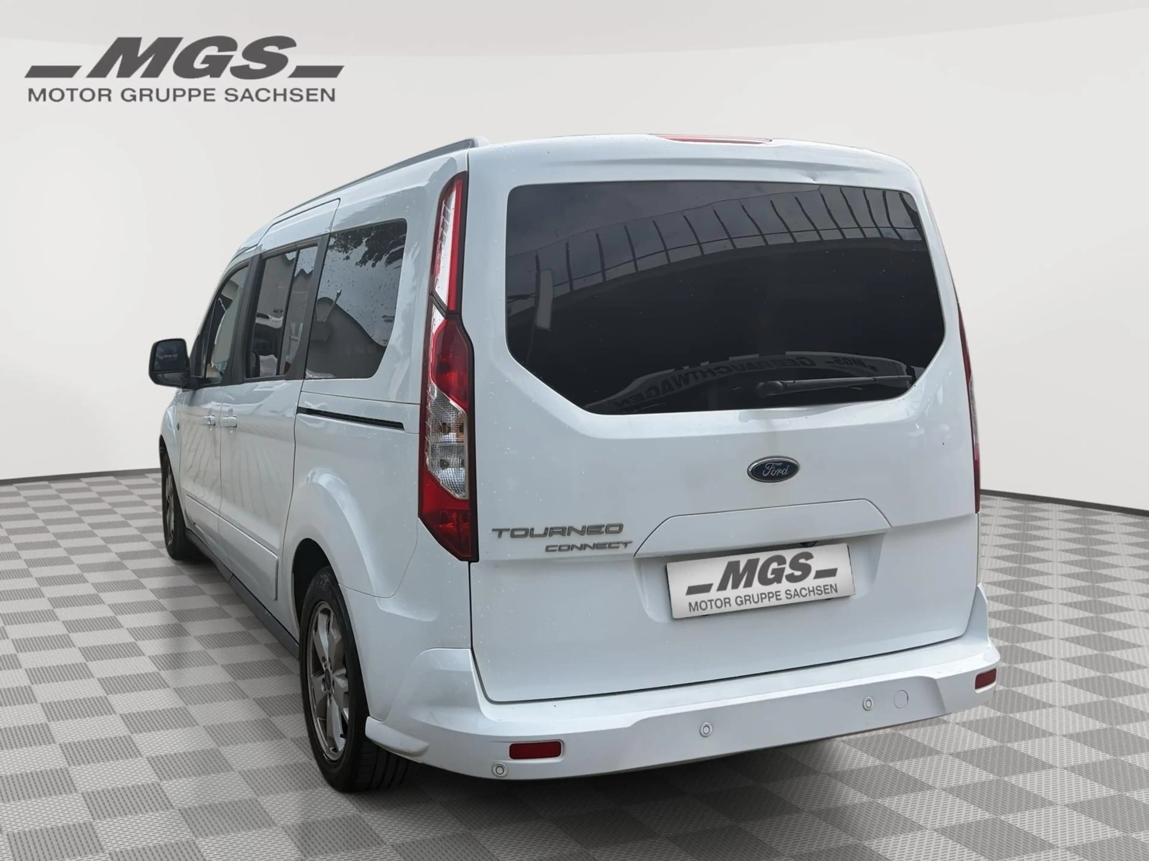 Ford Grand Tourneo 1.5 'Titanium' #AHK #NAVI #PANO — photo 10