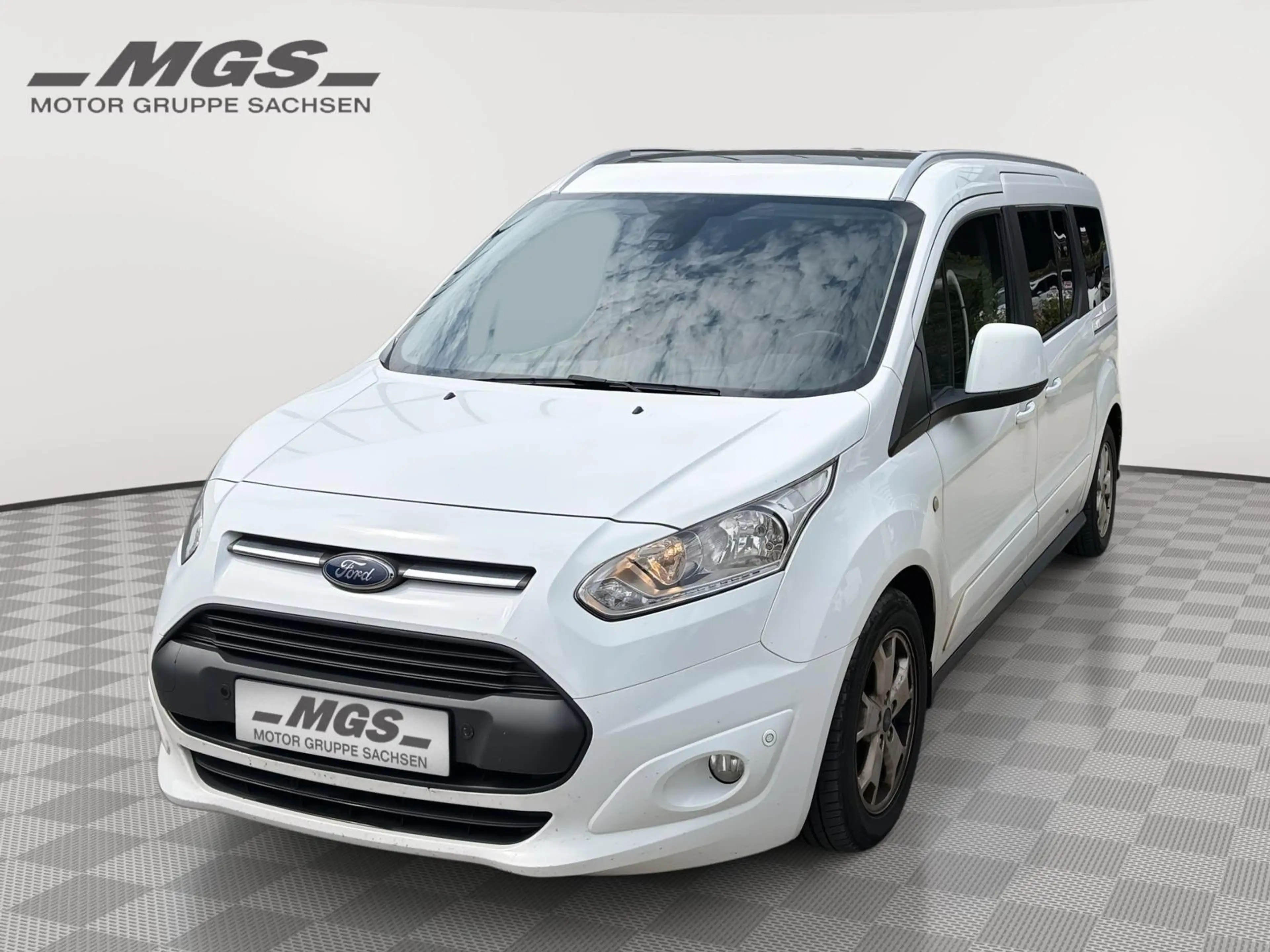 Ford Grand Tourneo 1.5 'Titanium' #AHK #NAVI #PANO — photo 2