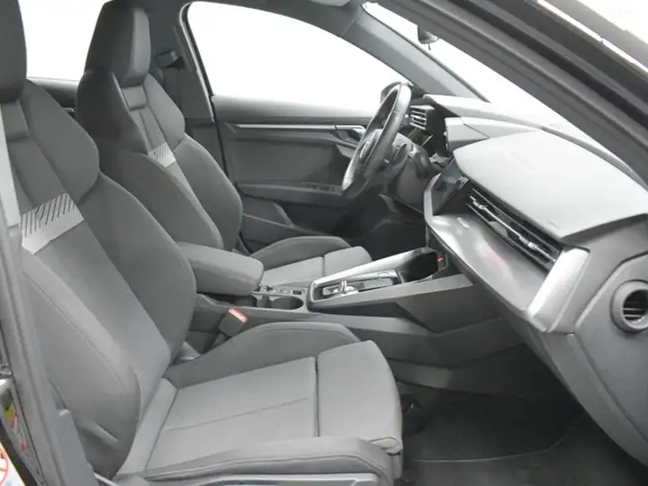 Audi A3 2023, foto 36